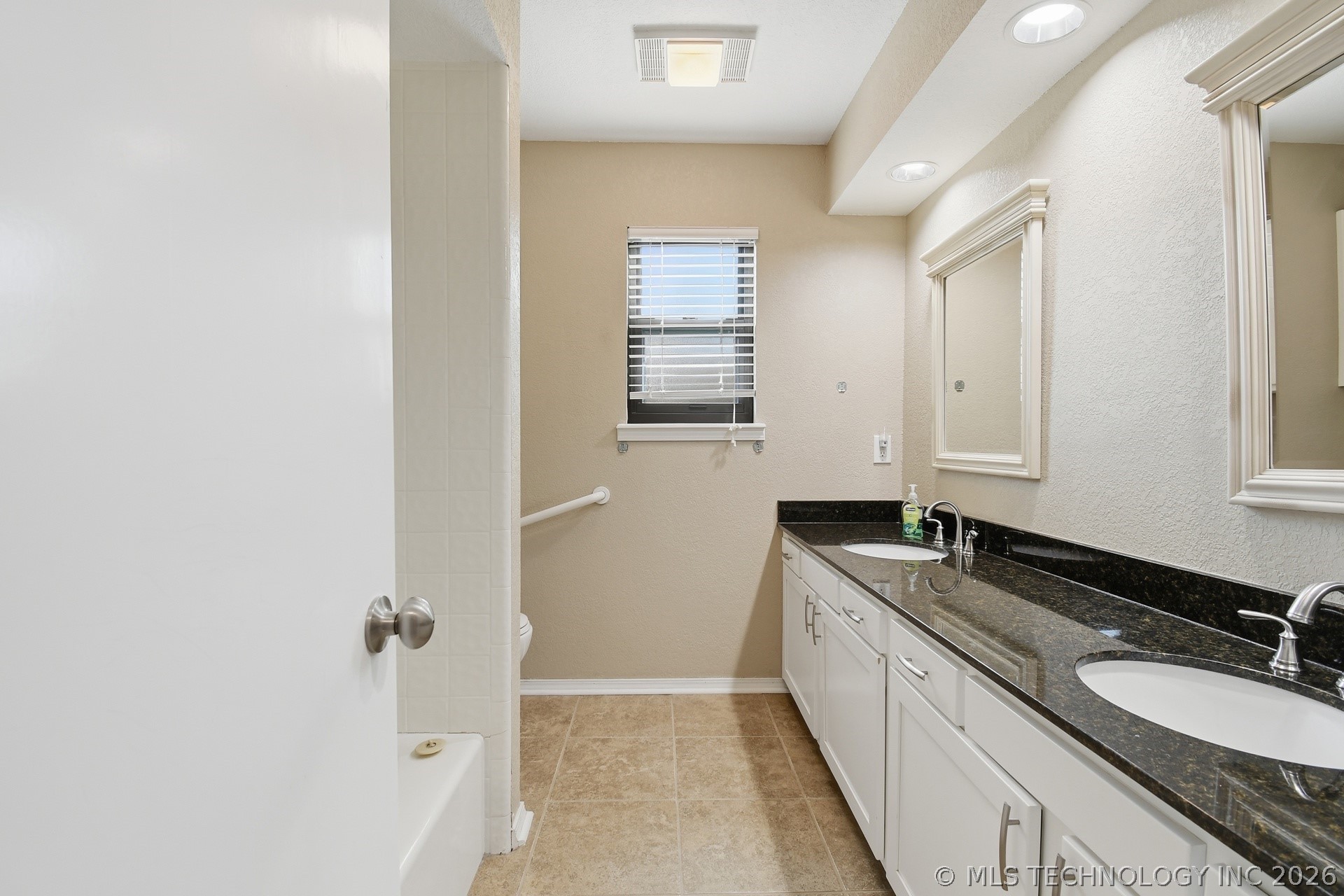 6317 S Sandusky Avenue Property Photo 26