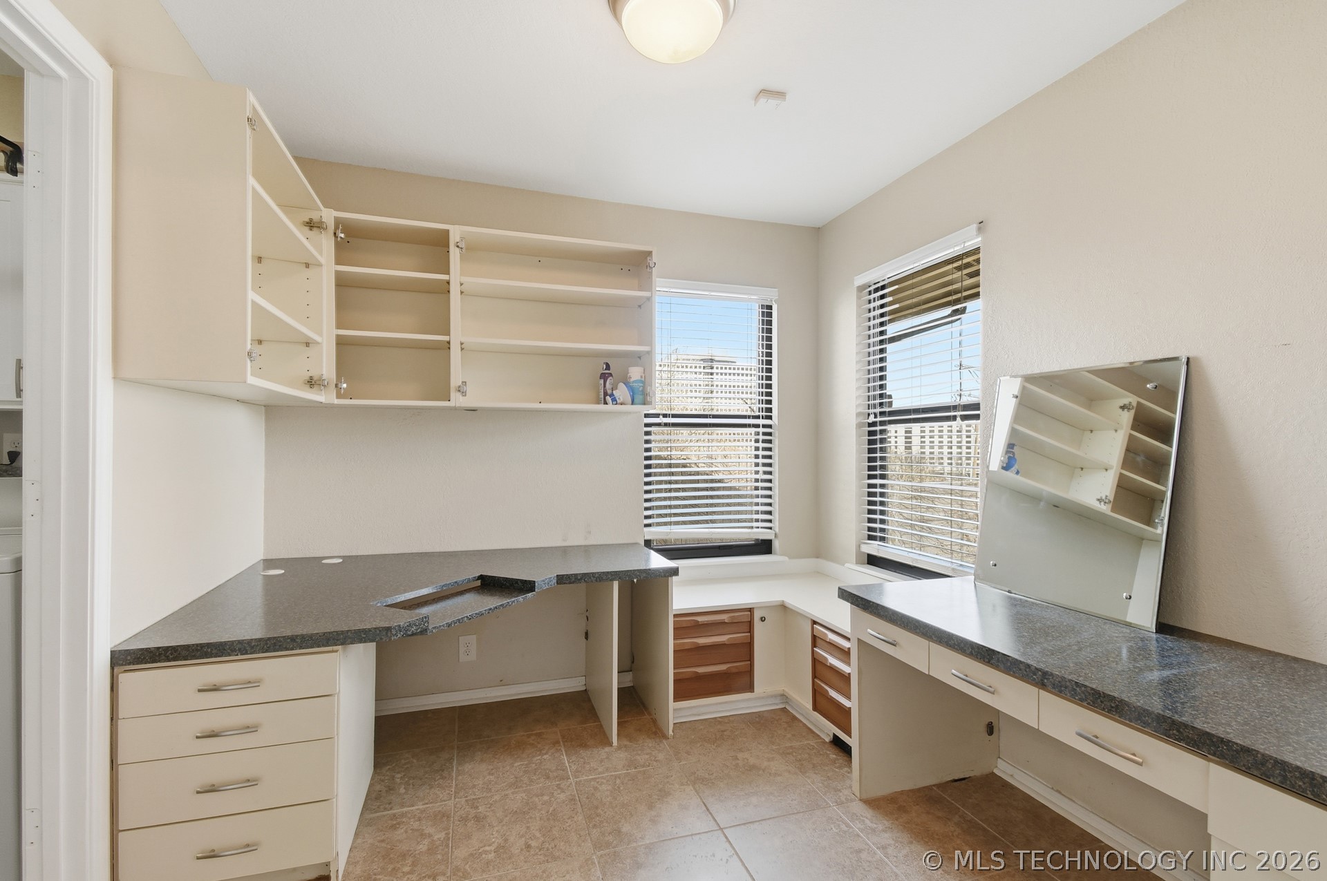 6317 S Sandusky Avenue Property Photo 30