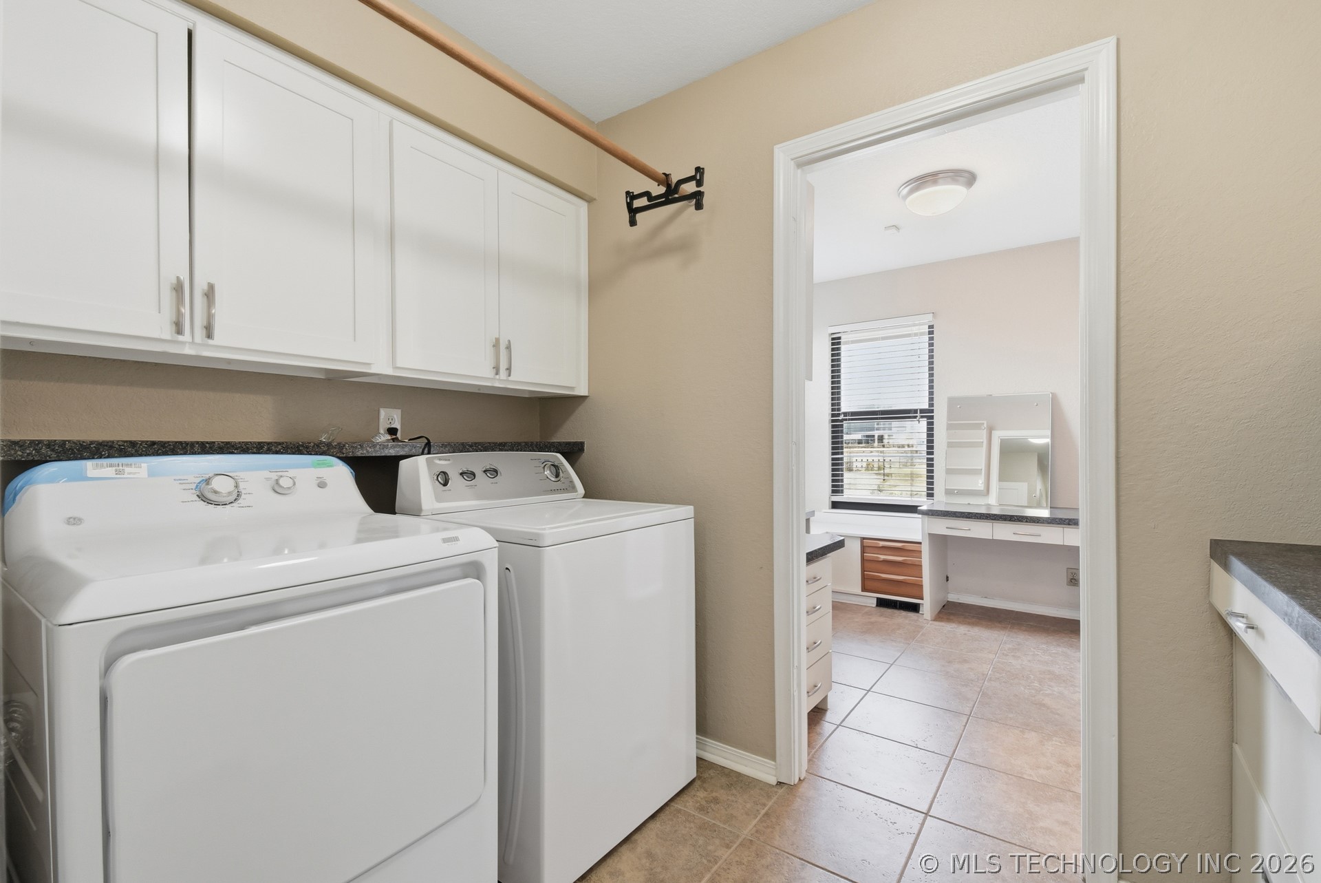 6317 S Sandusky Avenue Property Photo 32