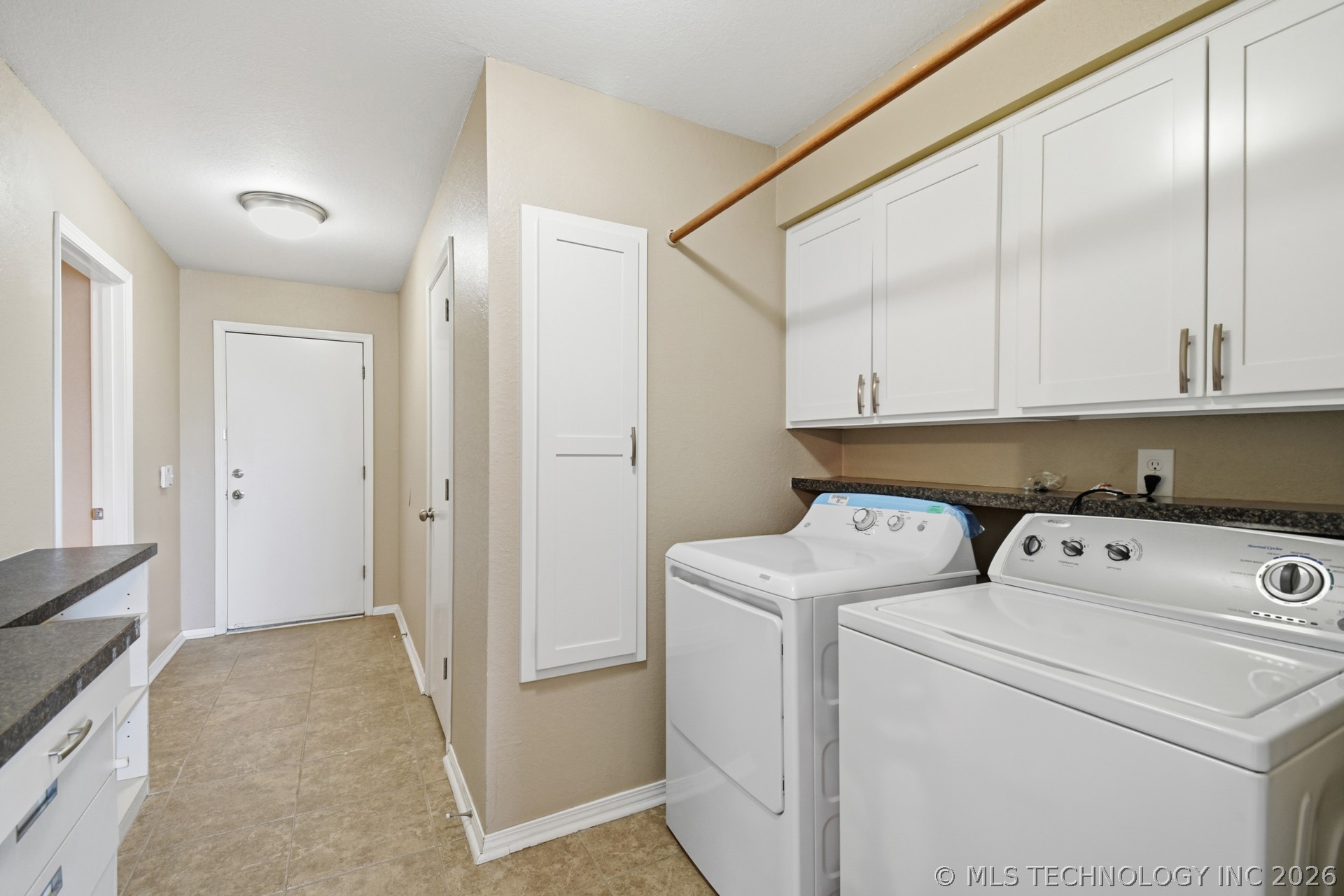 6317 S Sandusky Avenue Property Photo 33