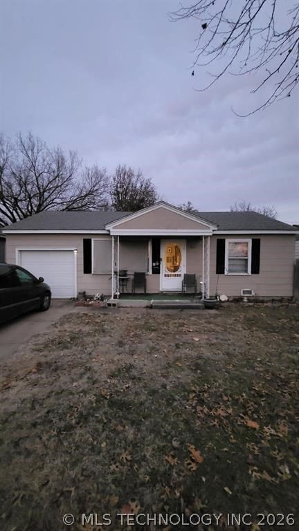 921 N Ash Street Property Photo 1