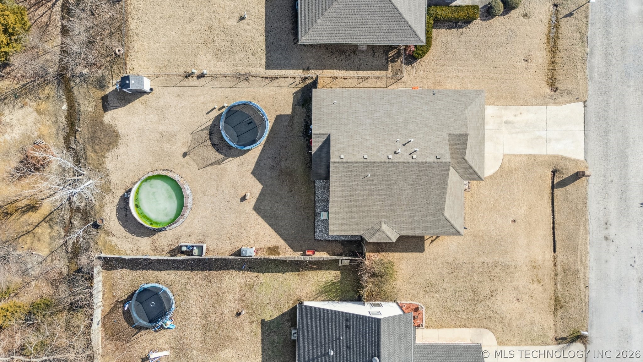 9415 E Sprucewood Drive Property Photo 4