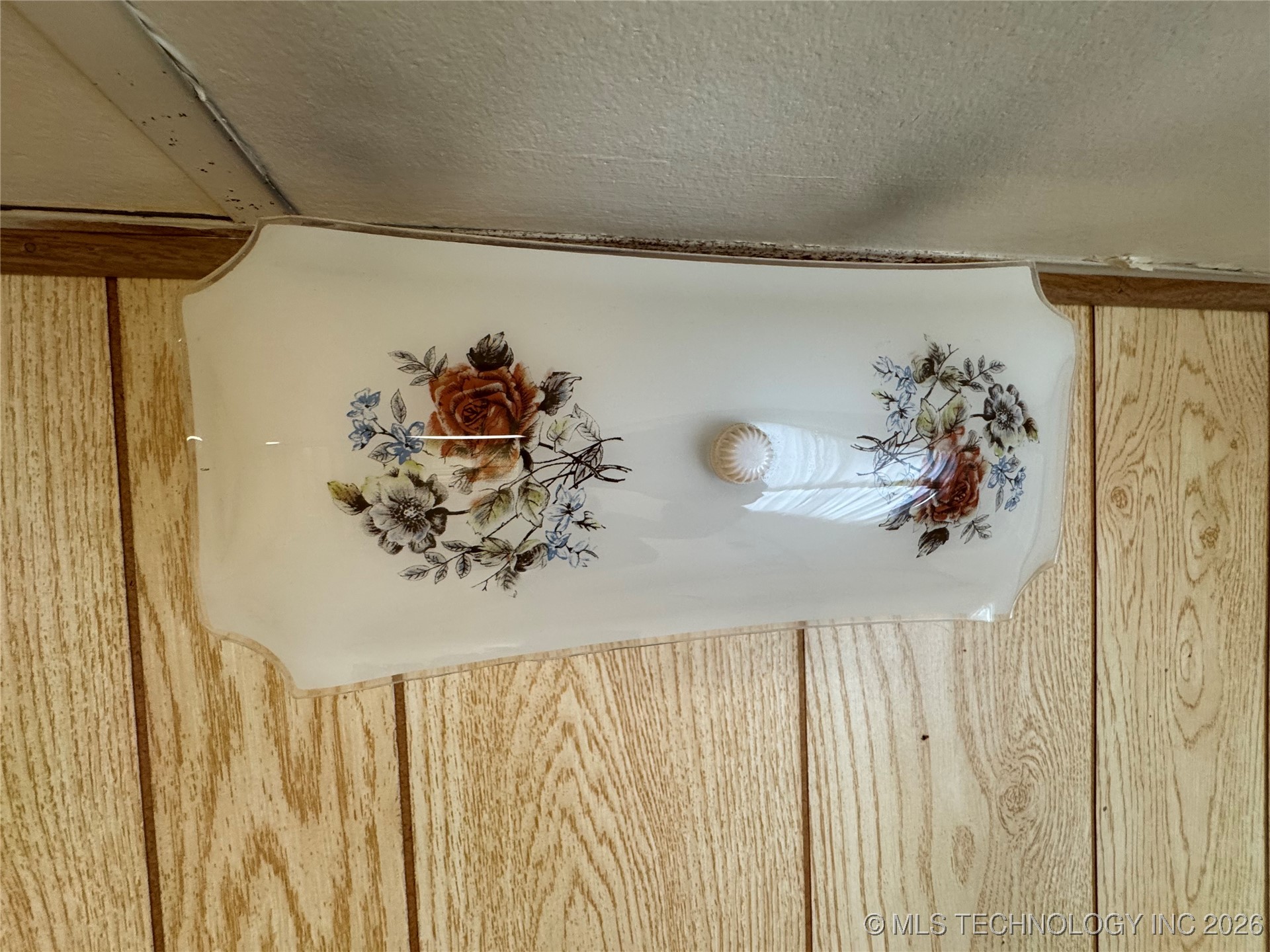 5674 Lewis Avenue Property Photo 13