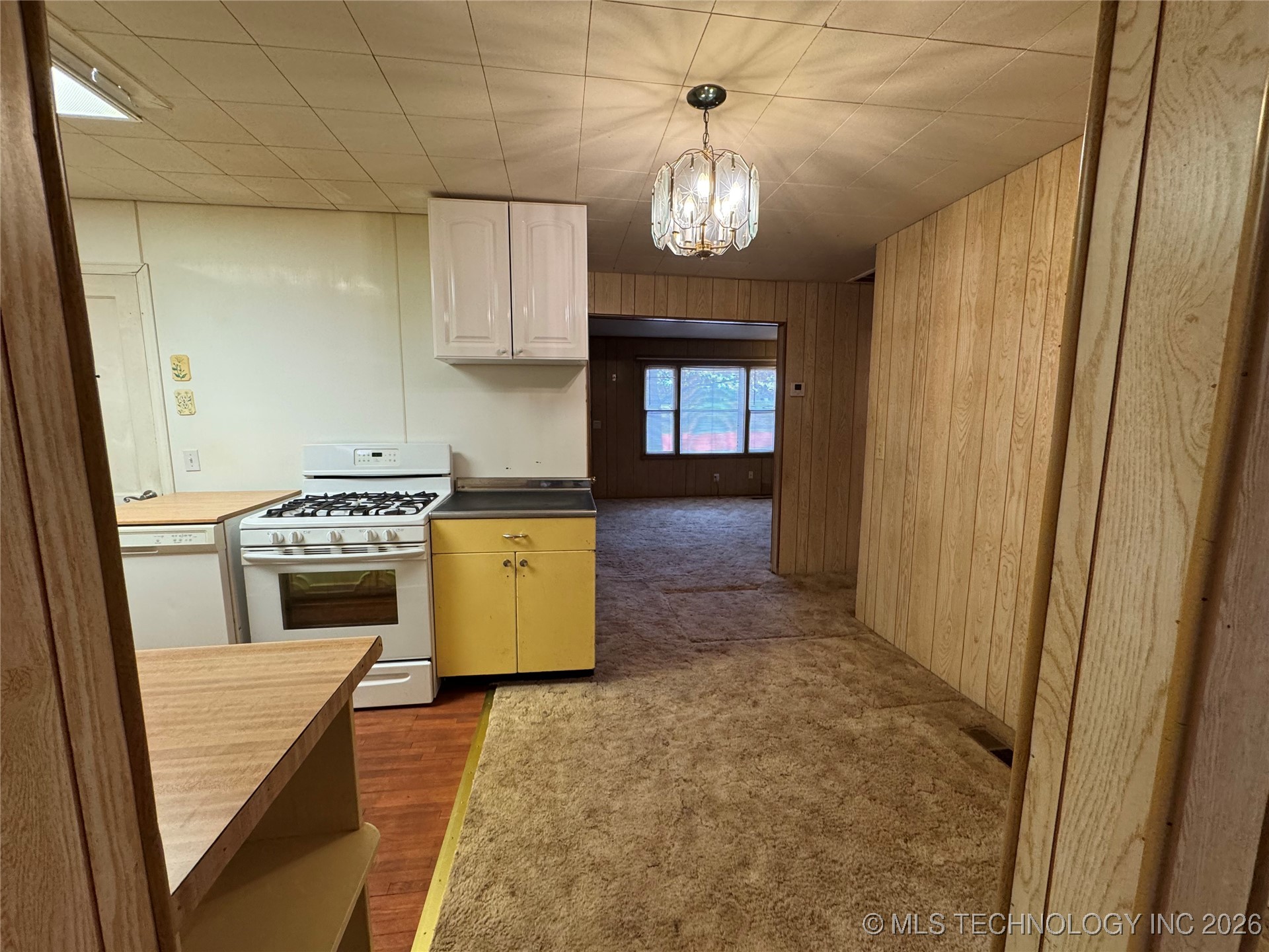 5674 Lewis Avenue Property Photo 30