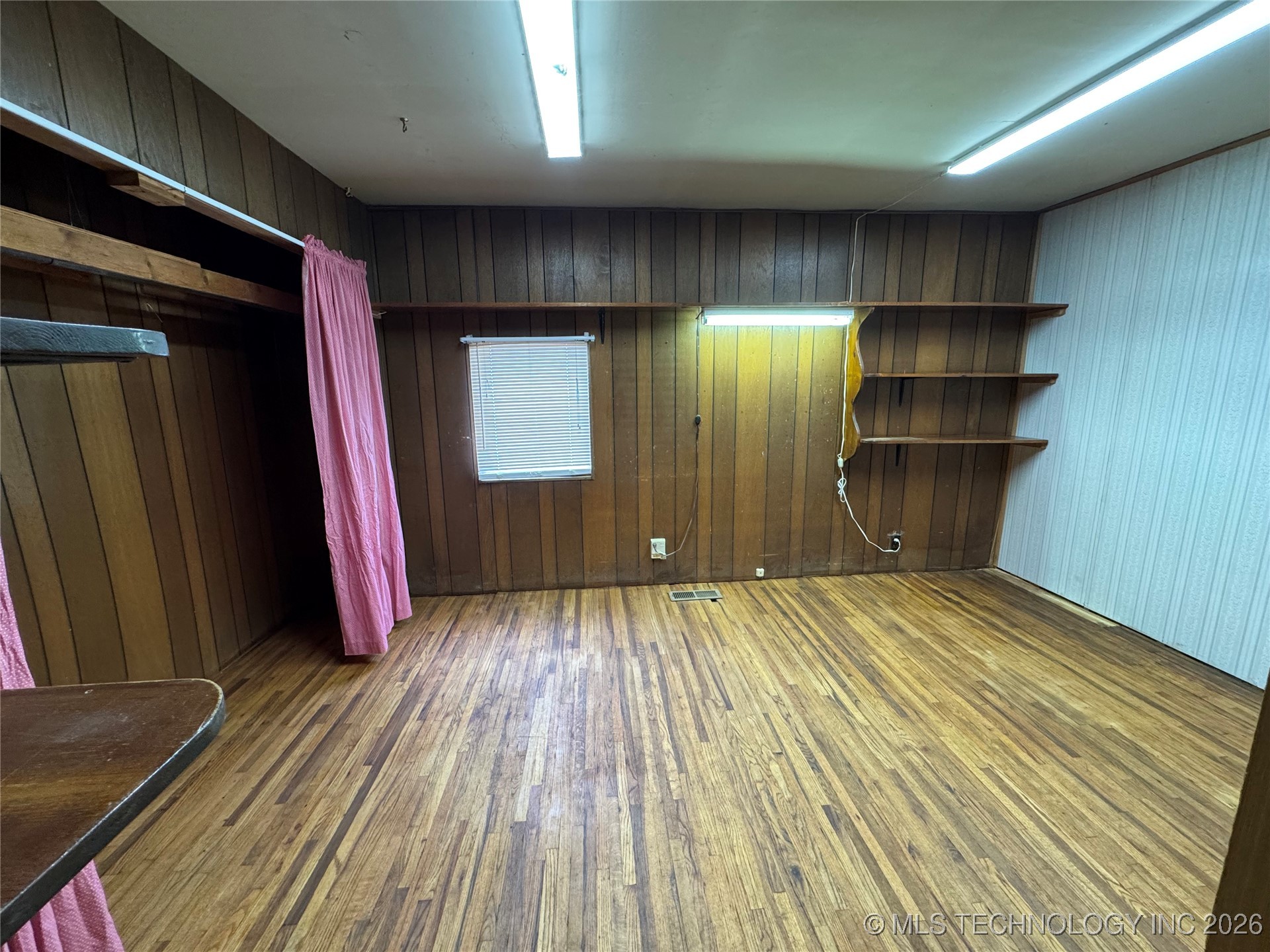 5674 Lewis Avenue Property Photo 32