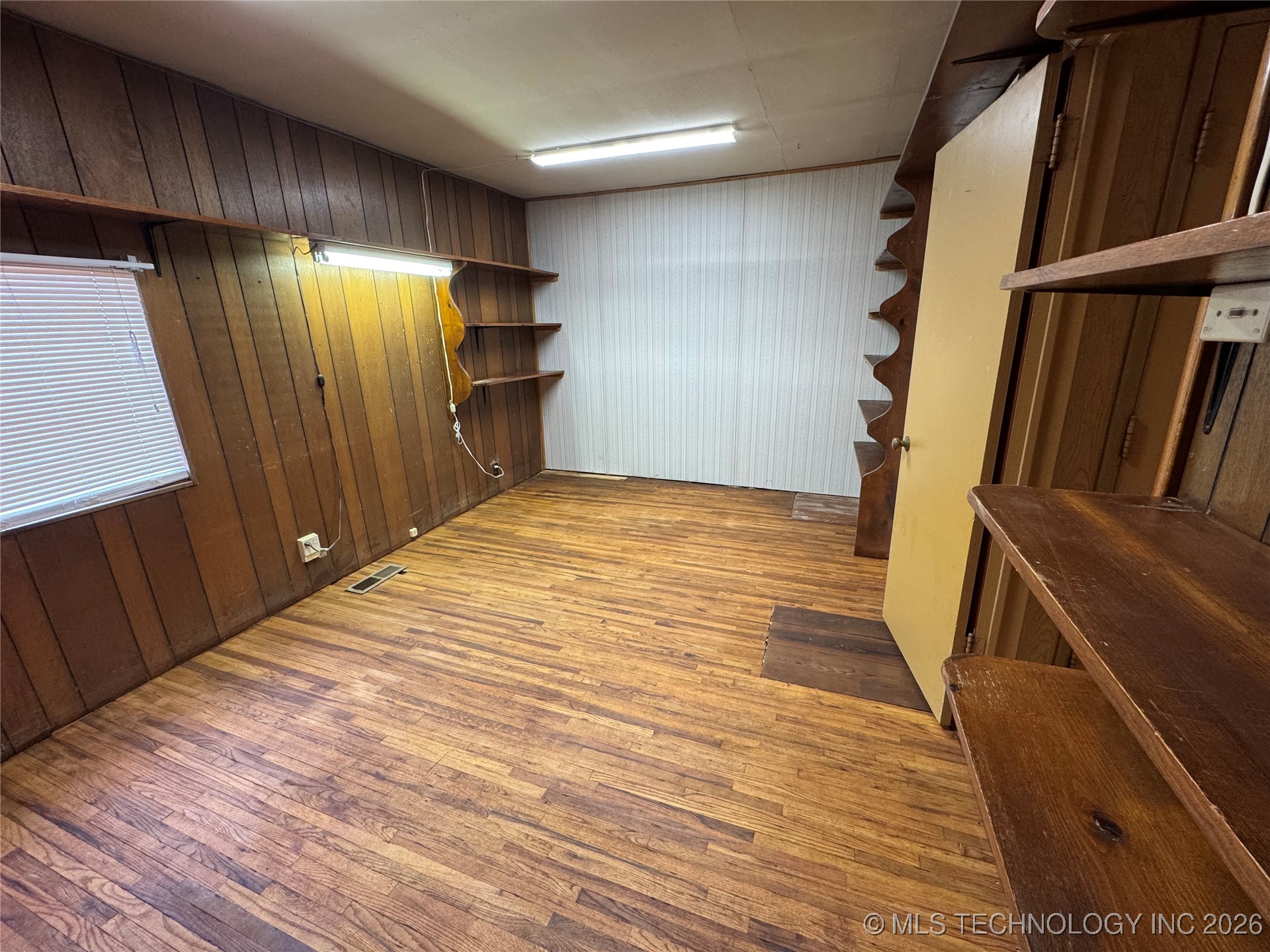 5674 Lewis Avenue Property Photo 33