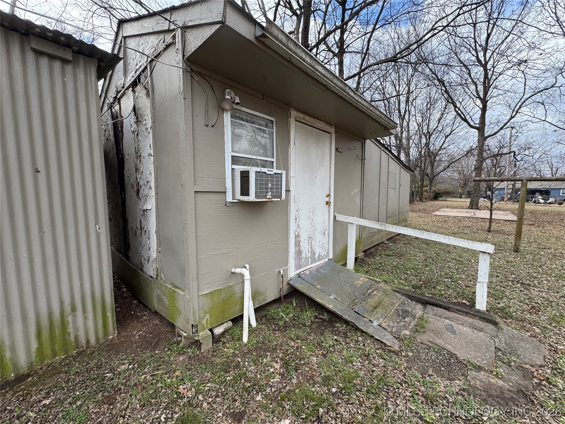 5674 Lewis Avenue Property Photo 42