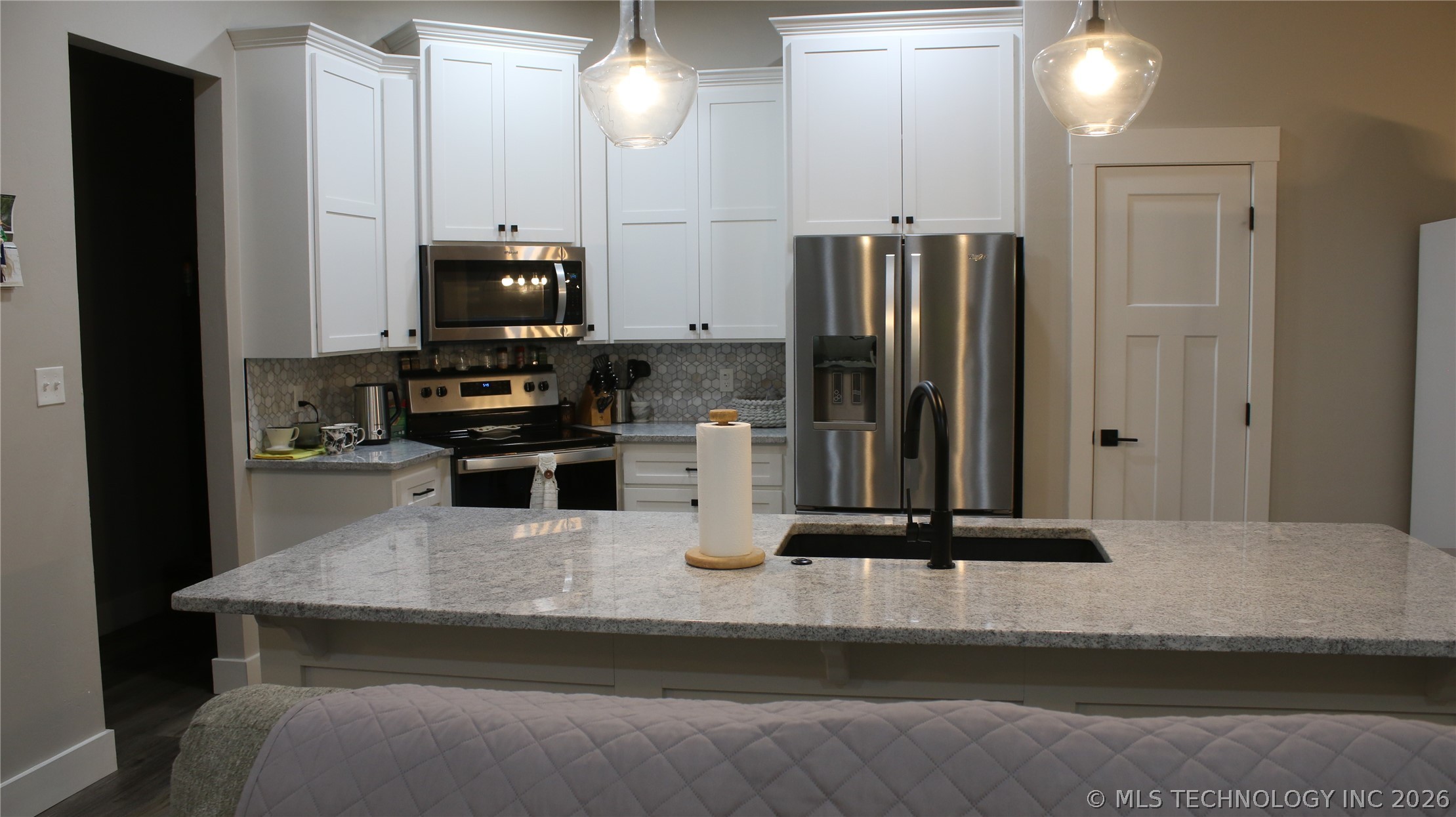 1301 Magnolia Drive N Property Photo 9