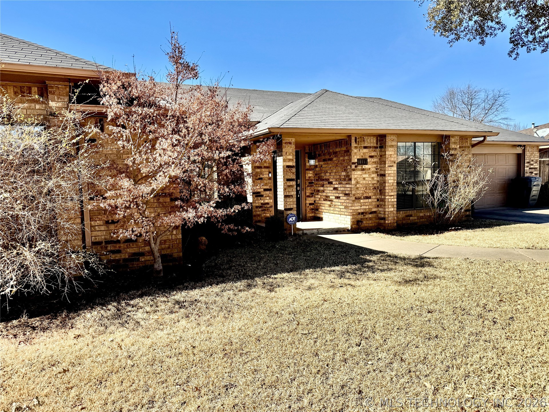 1111 Surrey Street S Property Photo 6