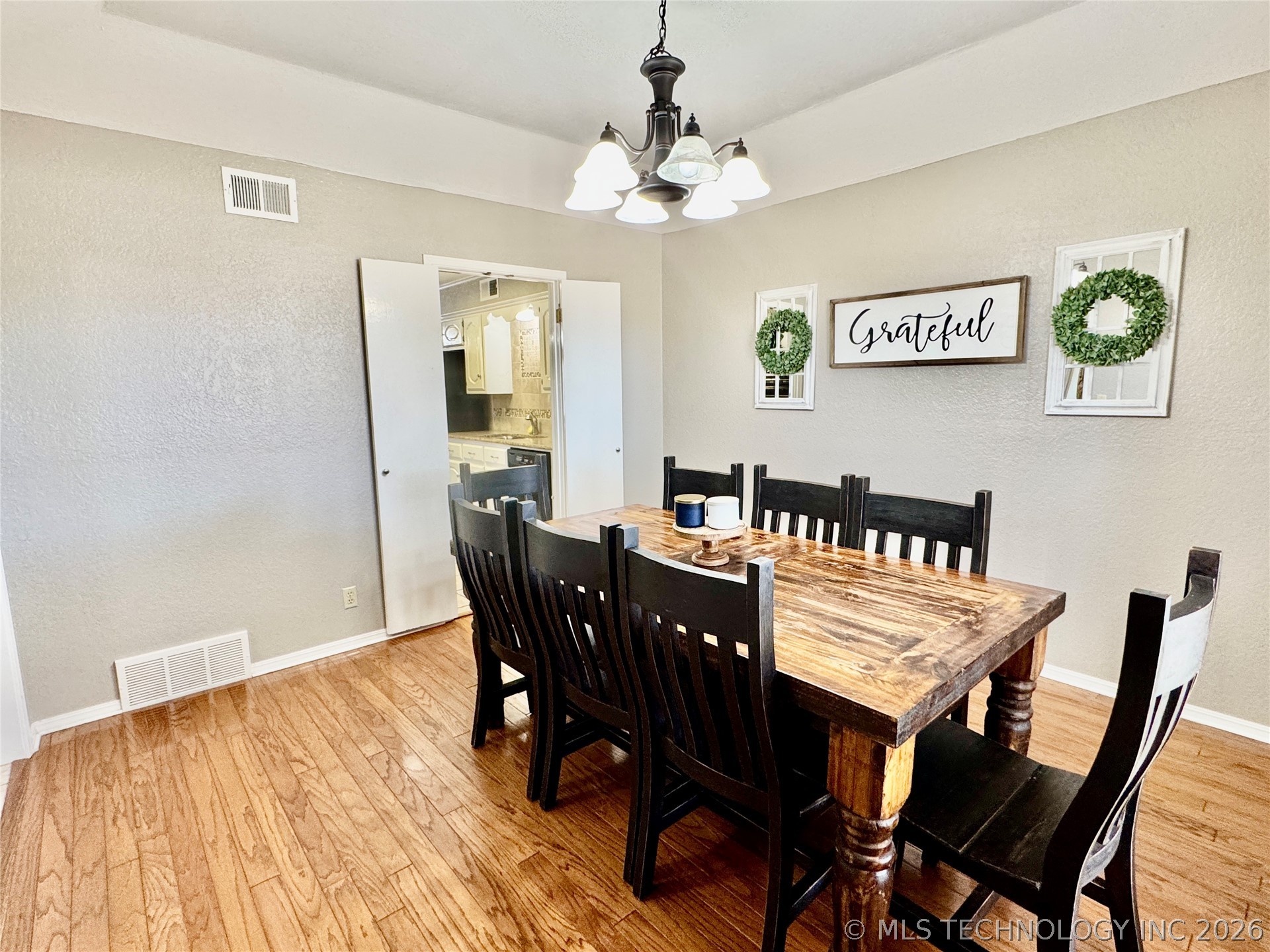 1111 Surrey Street S Property Photo 8