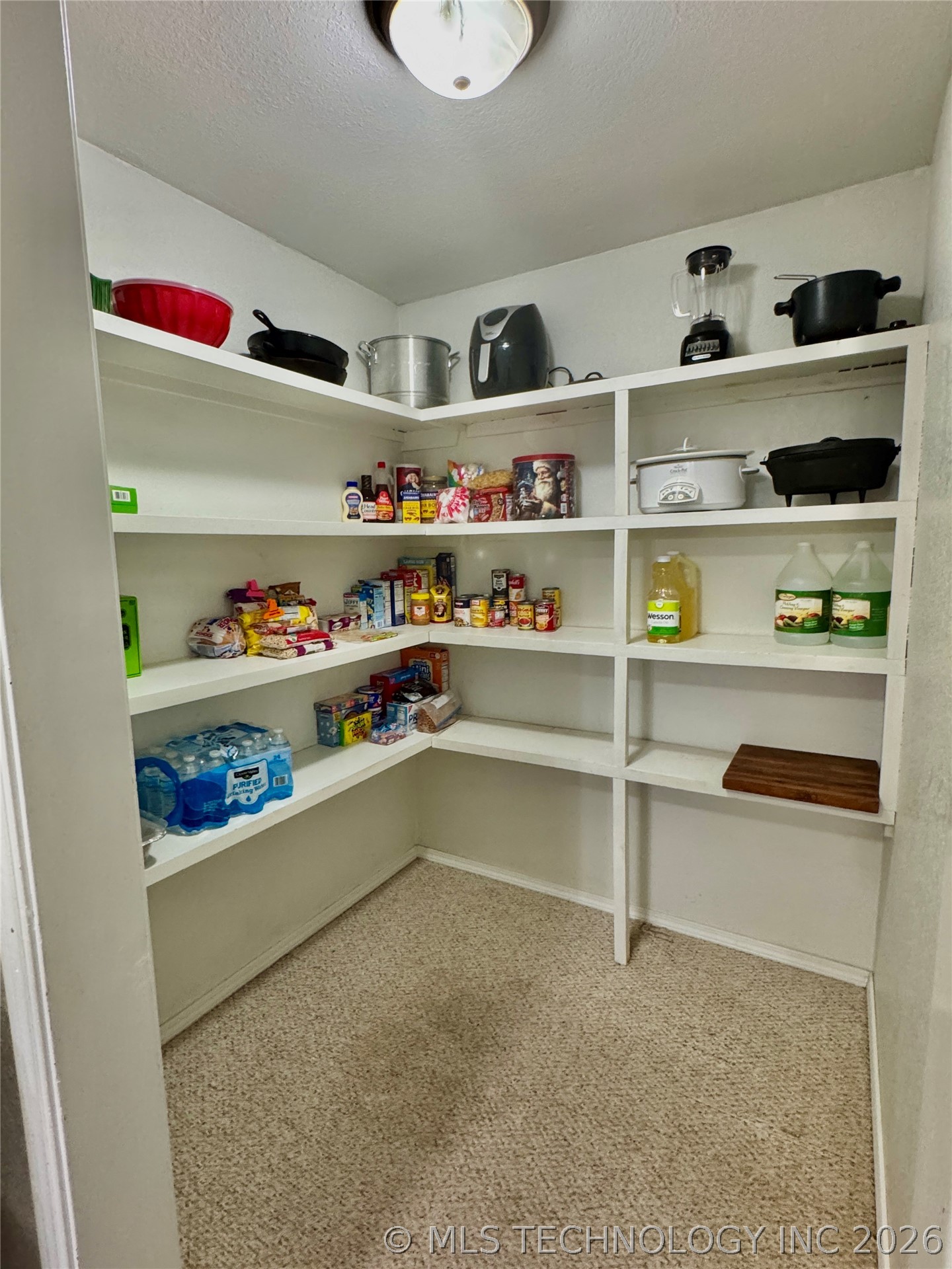 1111 Surrey Street S Property Photo 13