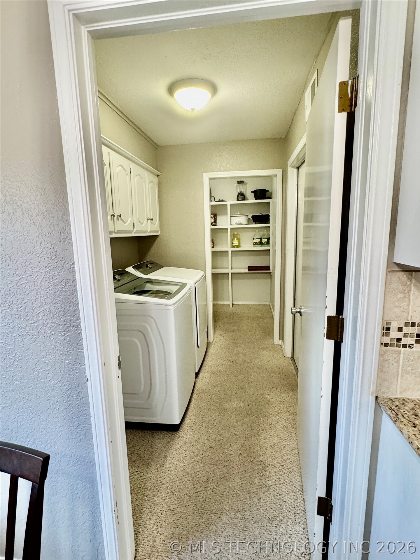 1111 Surrey Street S Property Photo 14