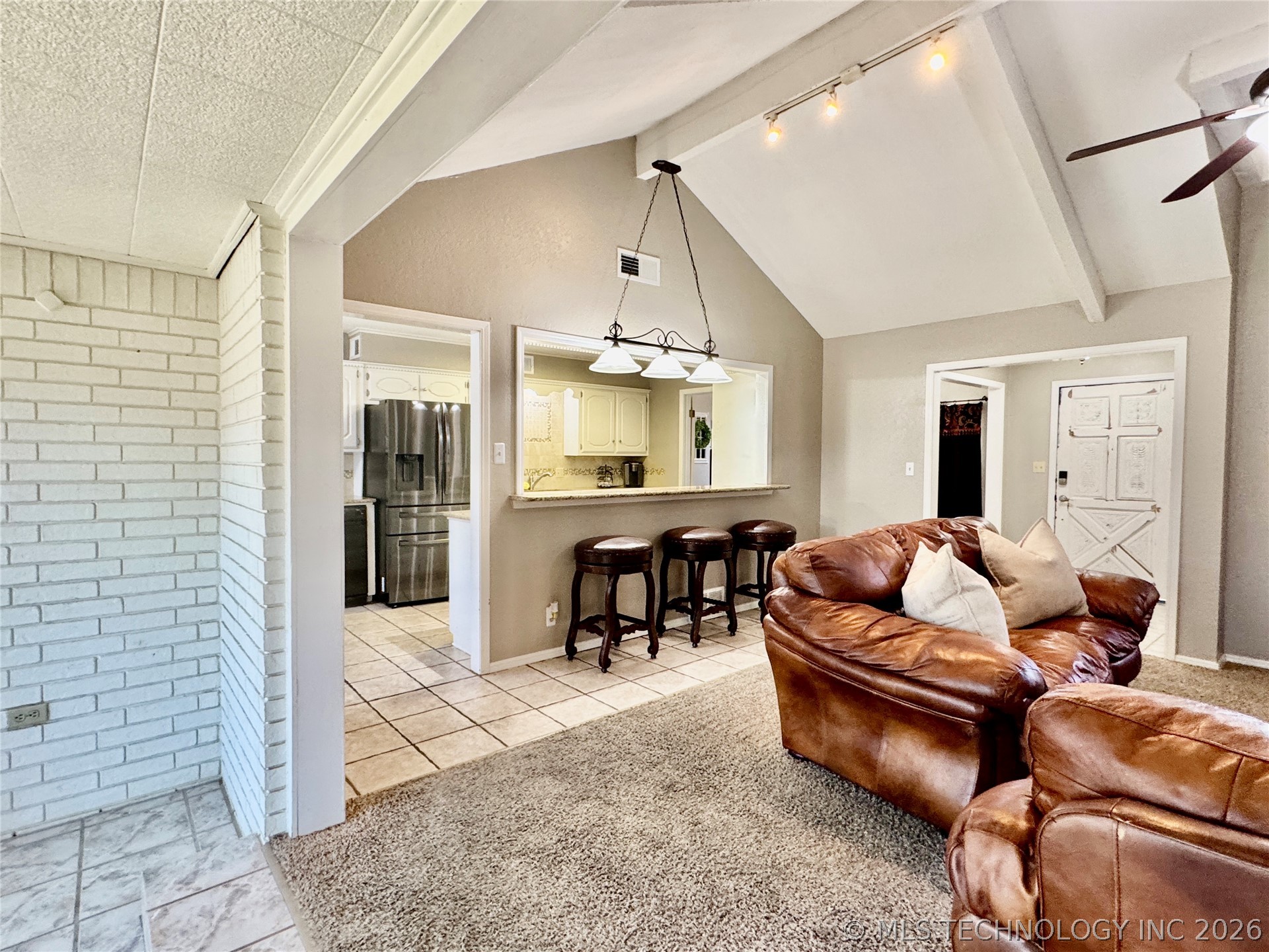 1111 Surrey Street S Property Photo 18