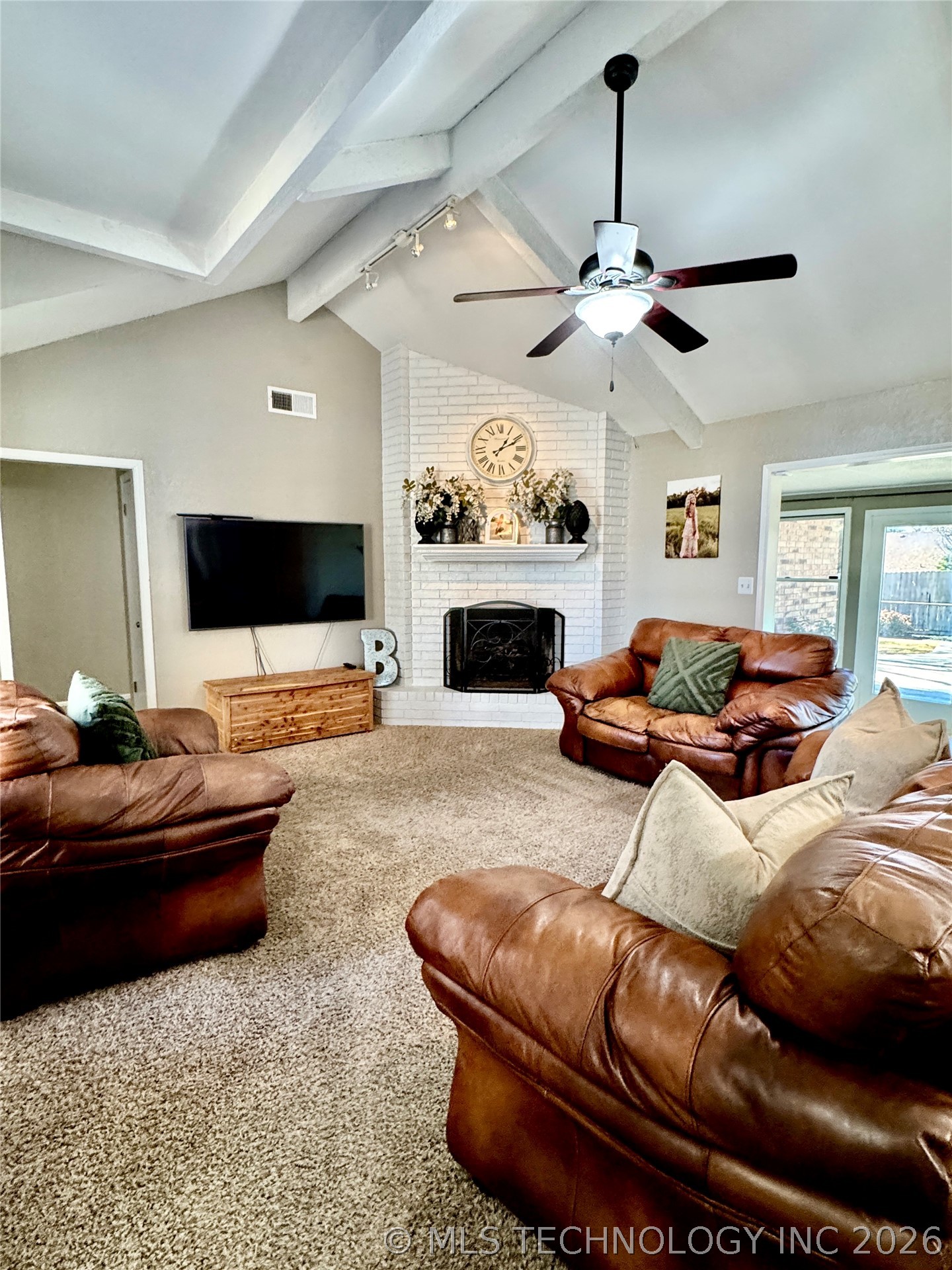 1111 Surrey Street S Property Photo 23