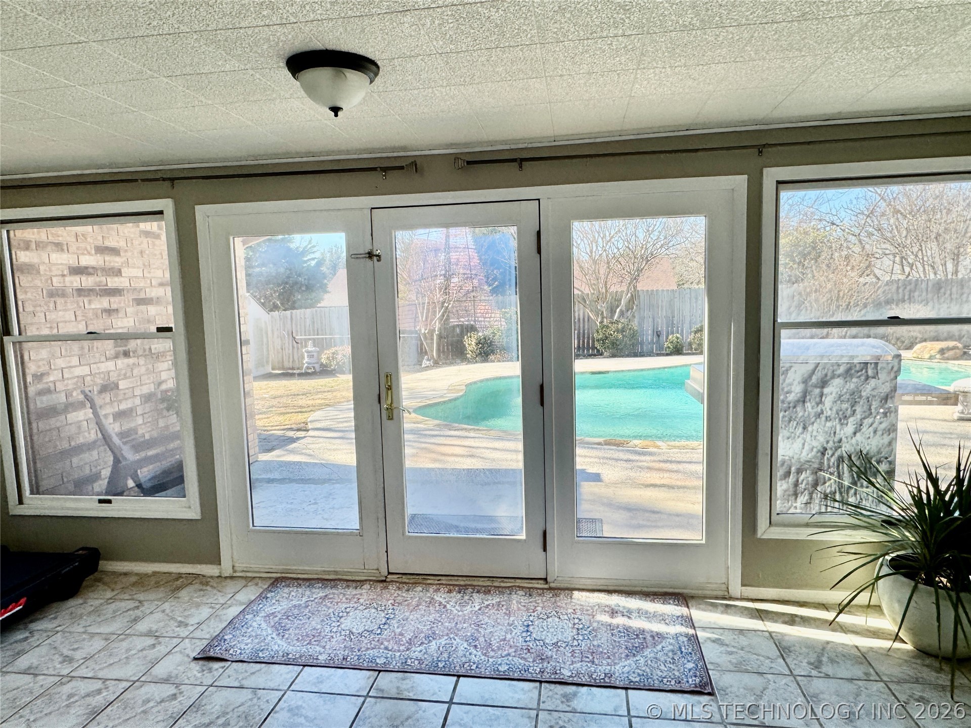 1111 Surrey Street S Property Photo 34