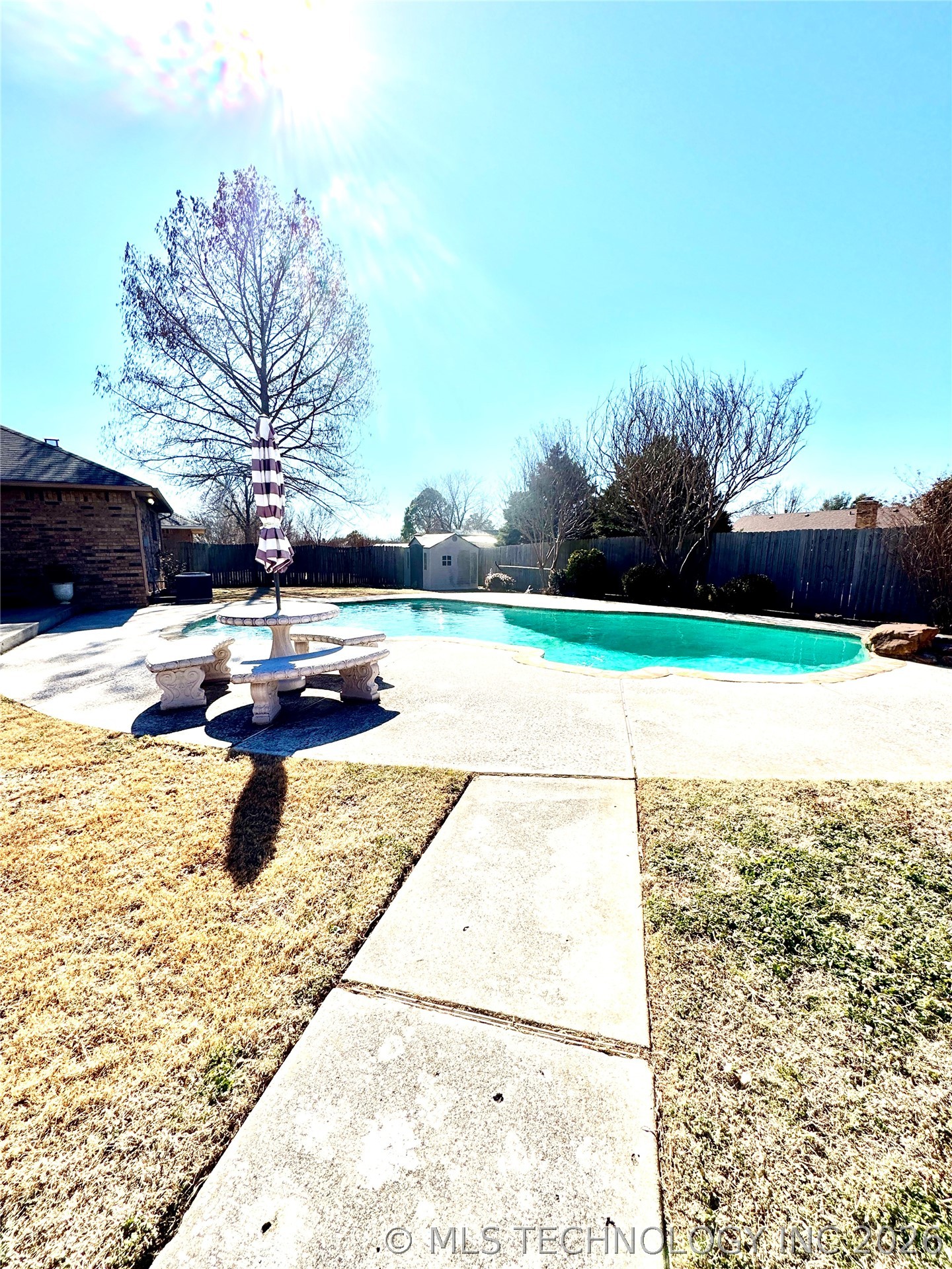 1111 Surrey Street S Property Photo 38