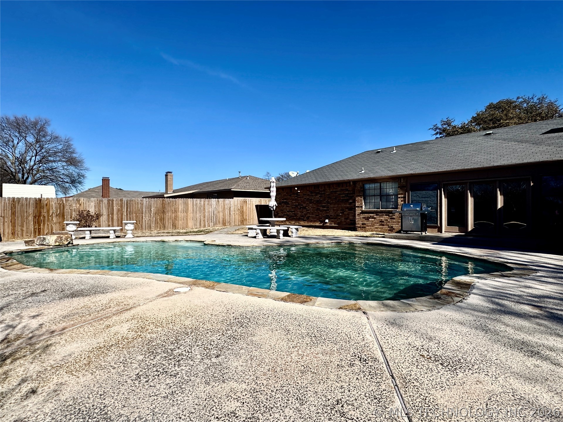 1111 Surrey Street S Property Photo 45