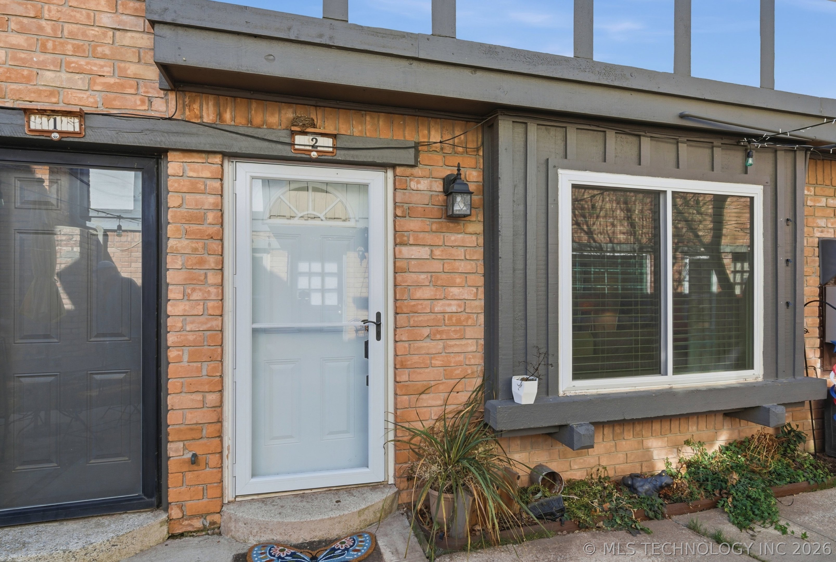 2522 S Florence Avenue 2 Property Photo 3