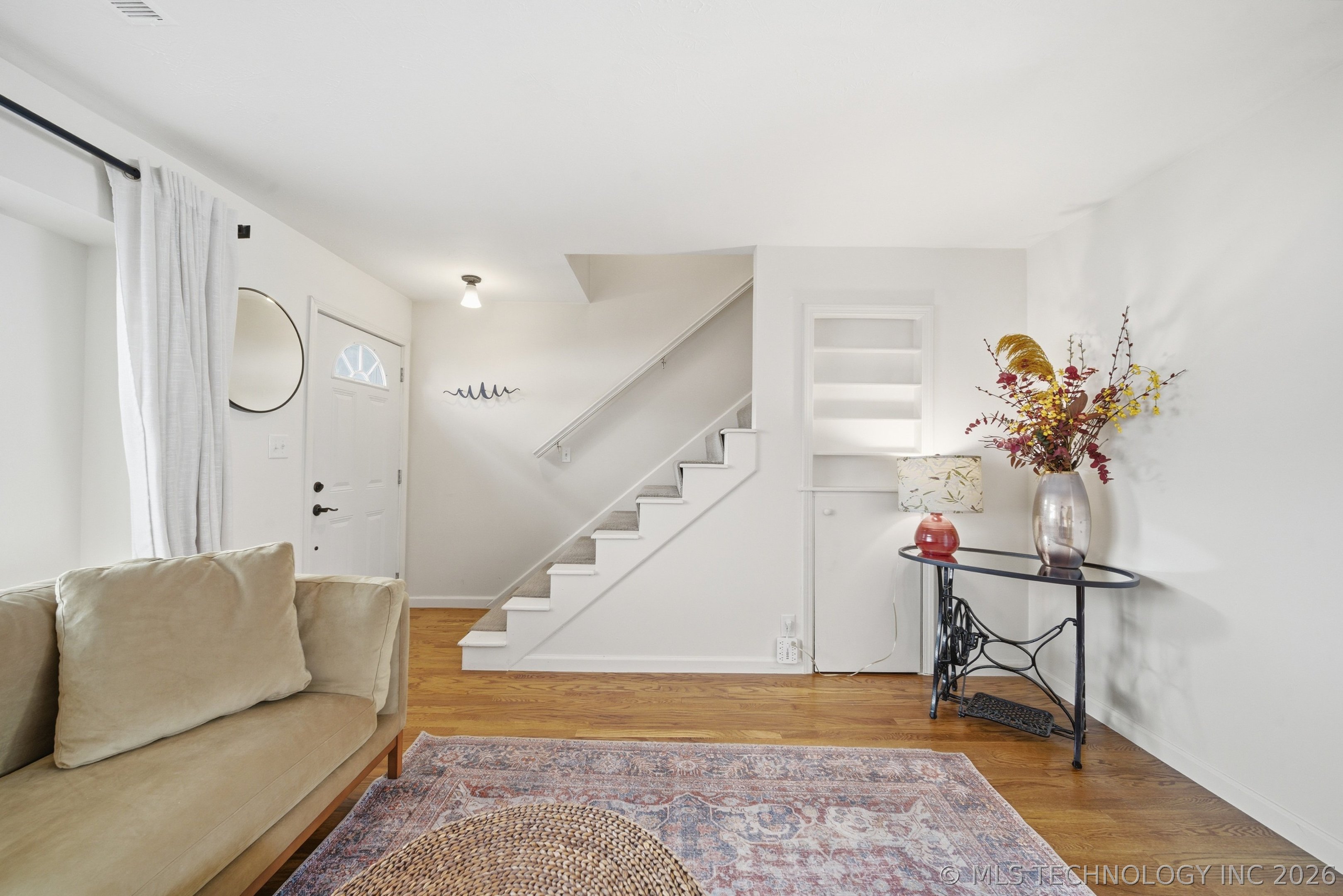 2522 S Florence Avenue 2 Property Photo 7