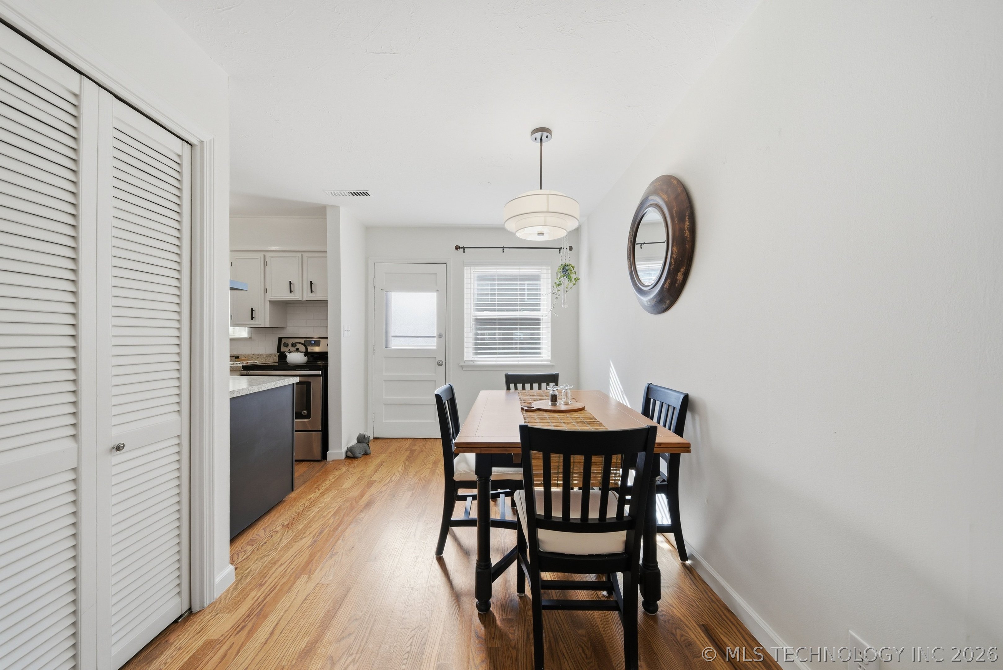 2522 S Florence Avenue 2 Property Photo 8