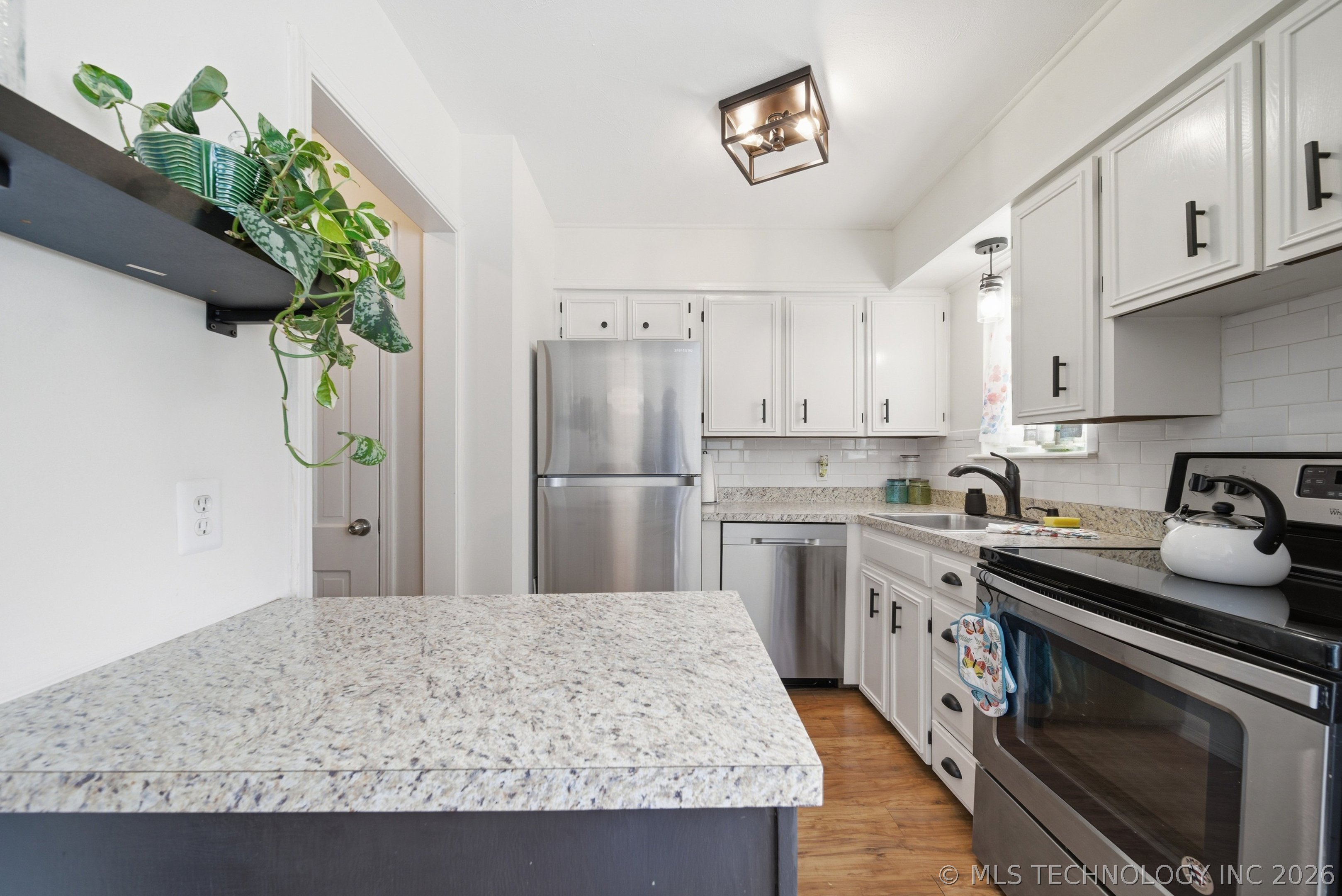 2522 S Florence Avenue 2 Property Photo 10