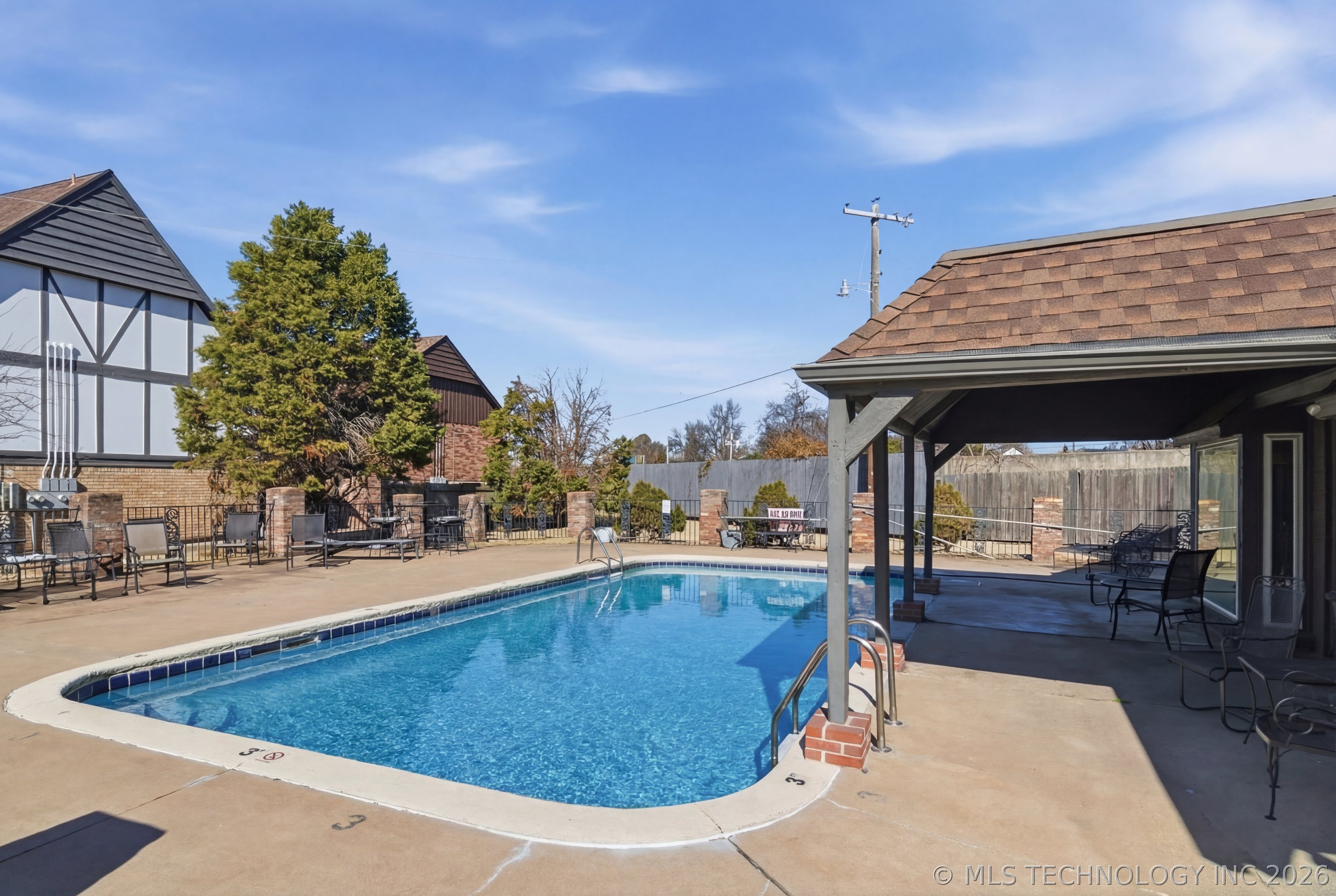 2522 S Florence Avenue 2 Property Photo 24