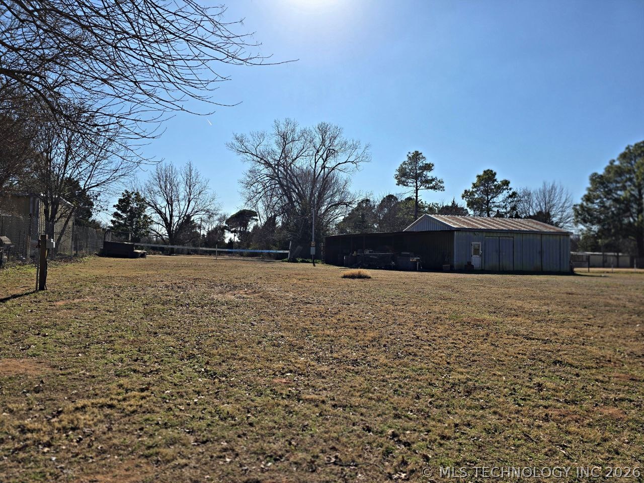 4390 Lakeshore Property Photo 7