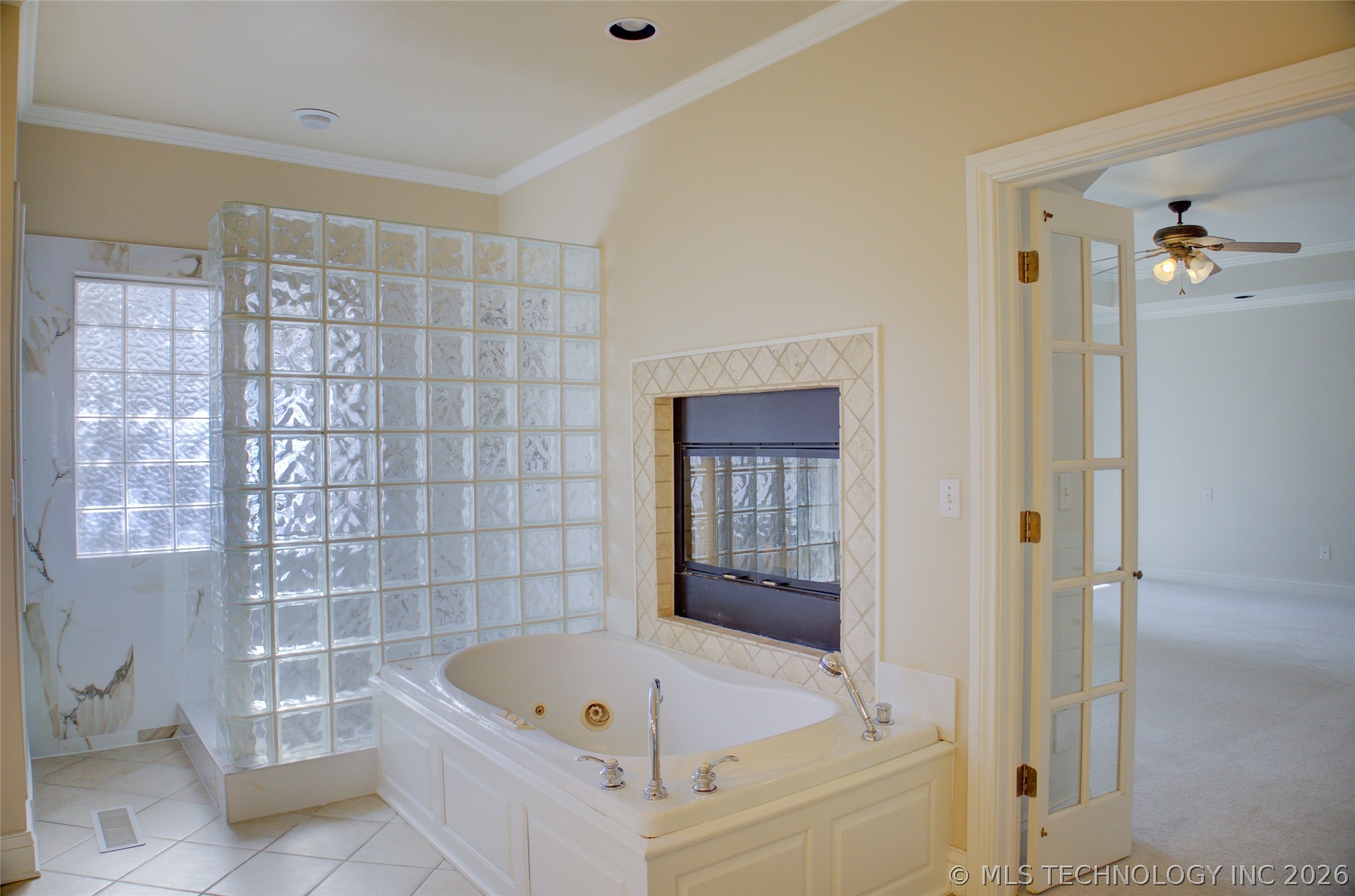 1424 E 43rd Court Property Photo 33