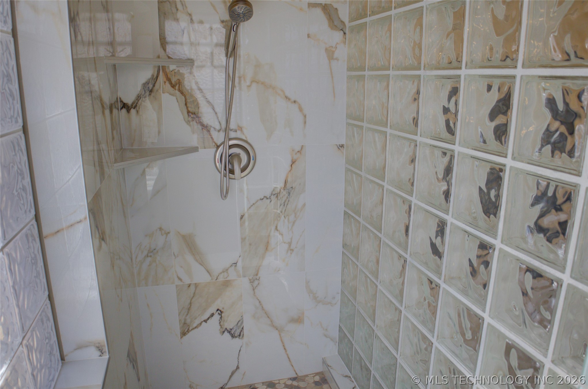 1424 E 43rd Court Property Photo 35