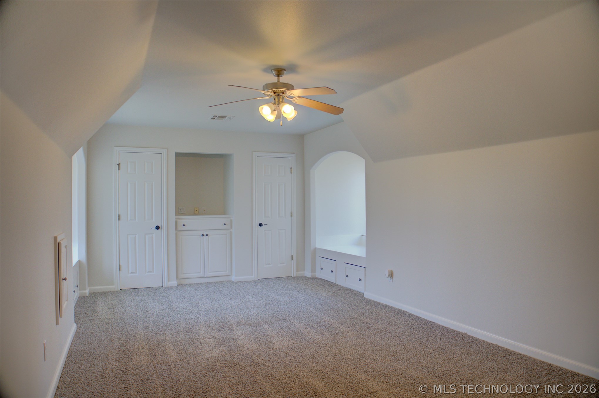 1424 E 43rd Court Property Photo 41