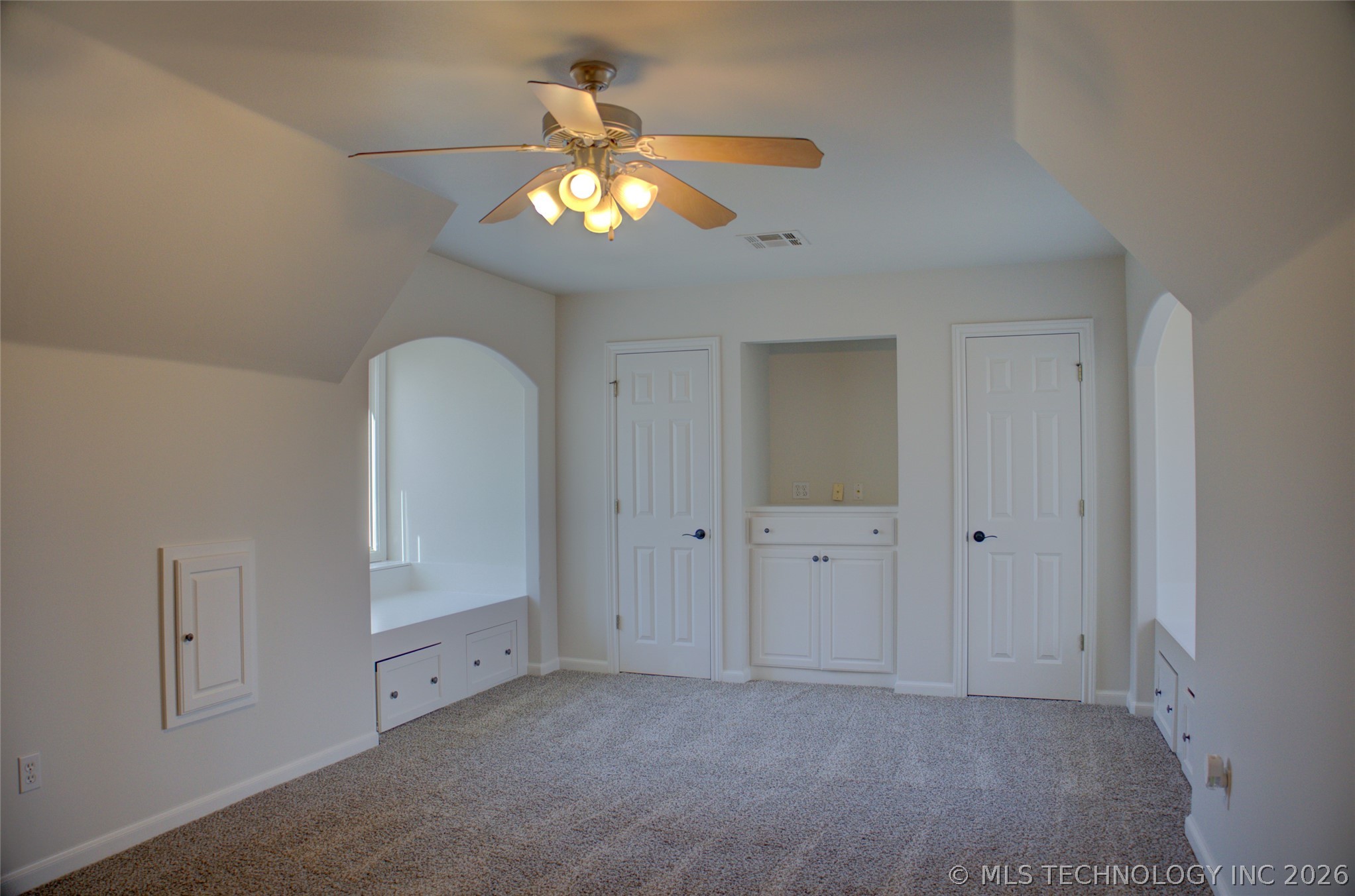 1424 E 43rd Court Property Photo 42