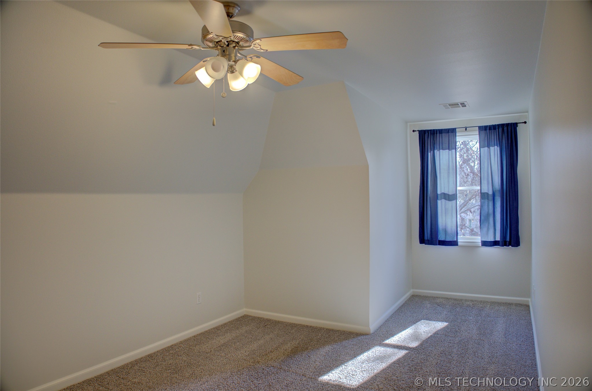 1424 E 43rd Court Property Photo 47