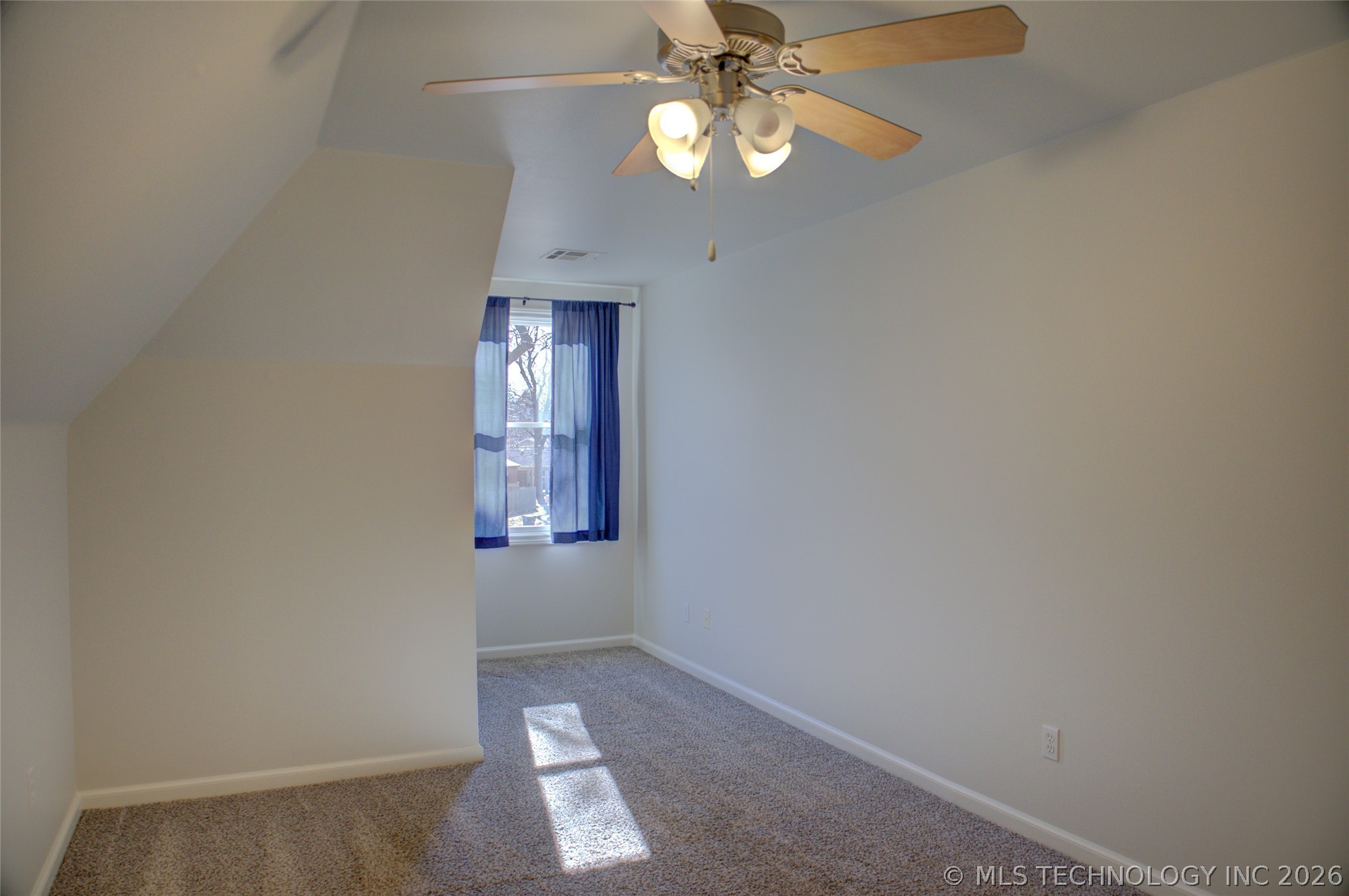 1424 E 43rd Court Property Photo 48