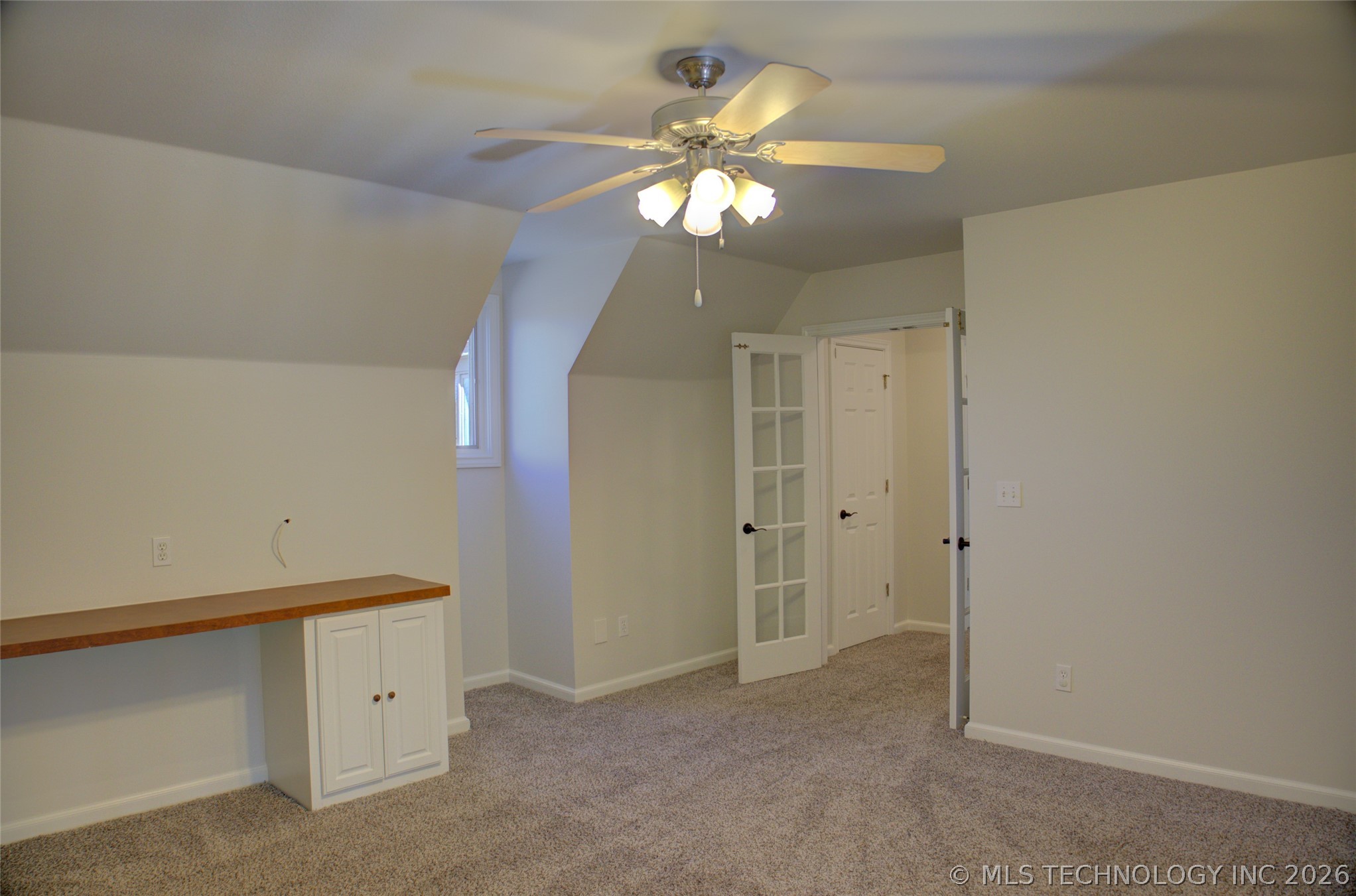 1424 E 43rd Court Property Photo 57