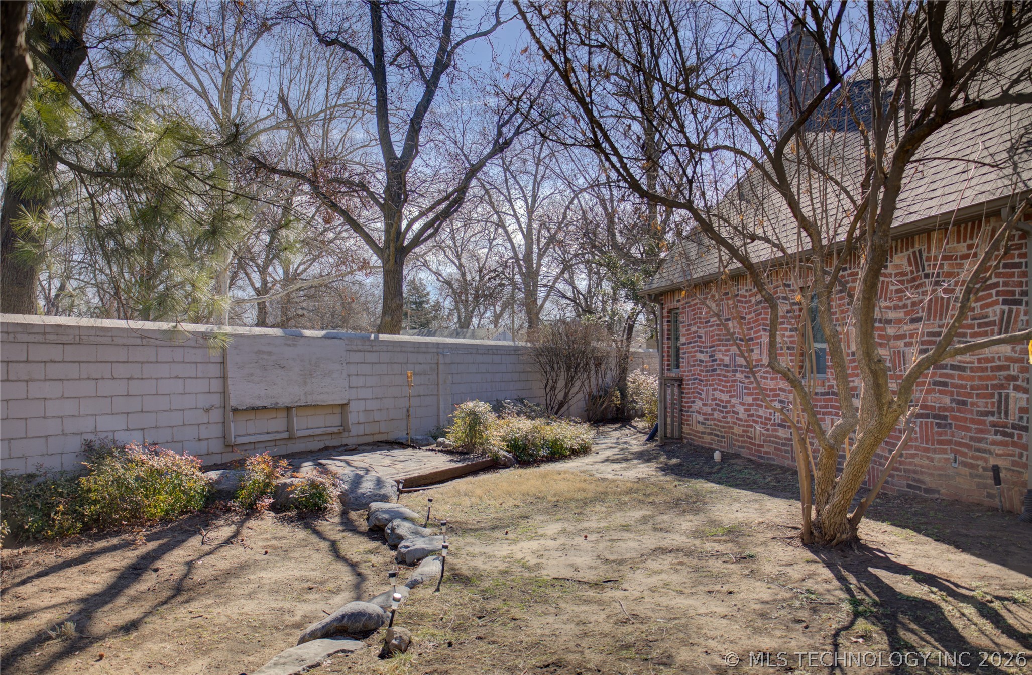 1424 E 43rd Court Property Photo 65