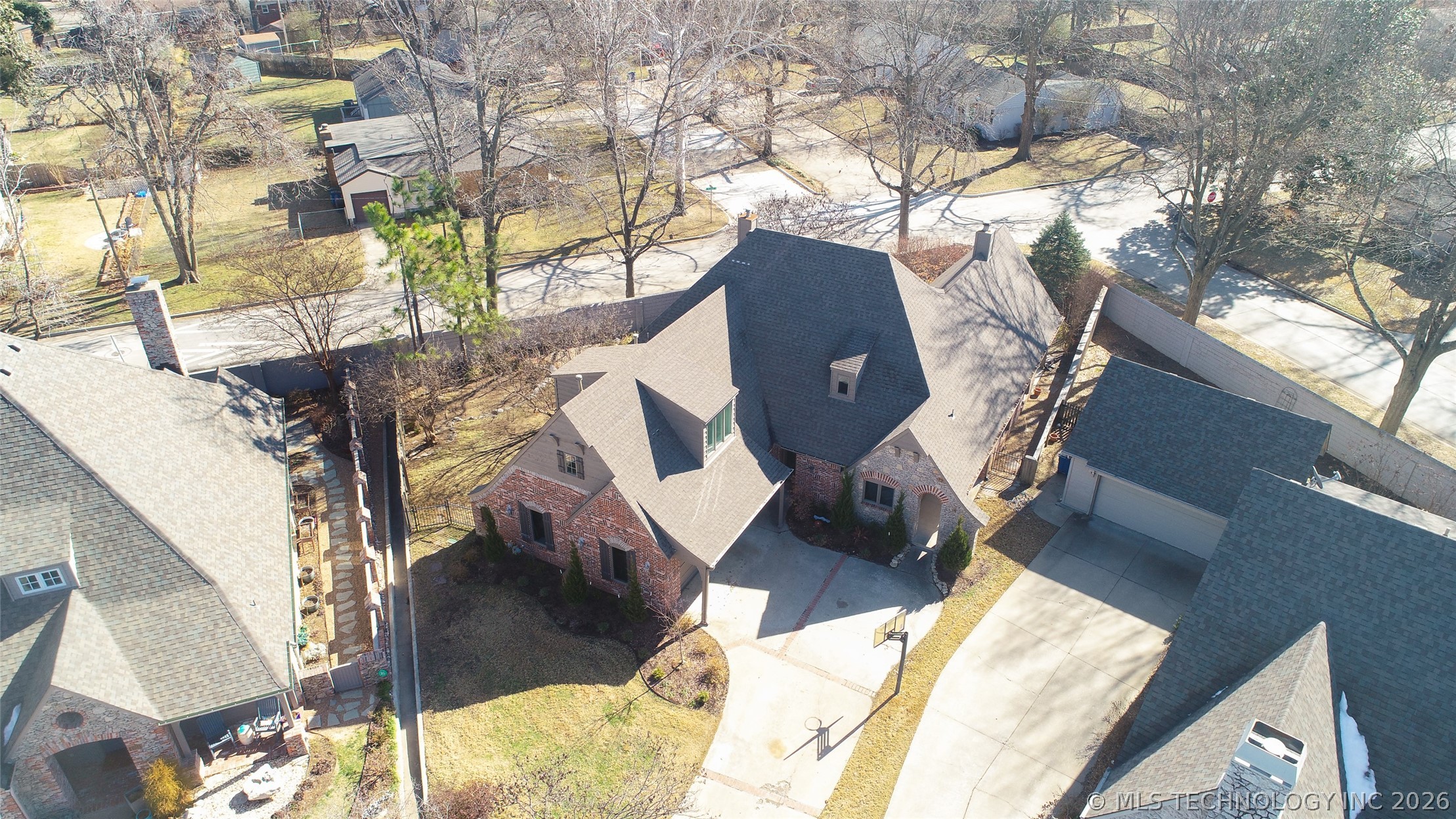 1424 E 43rd Court Property Photo 68