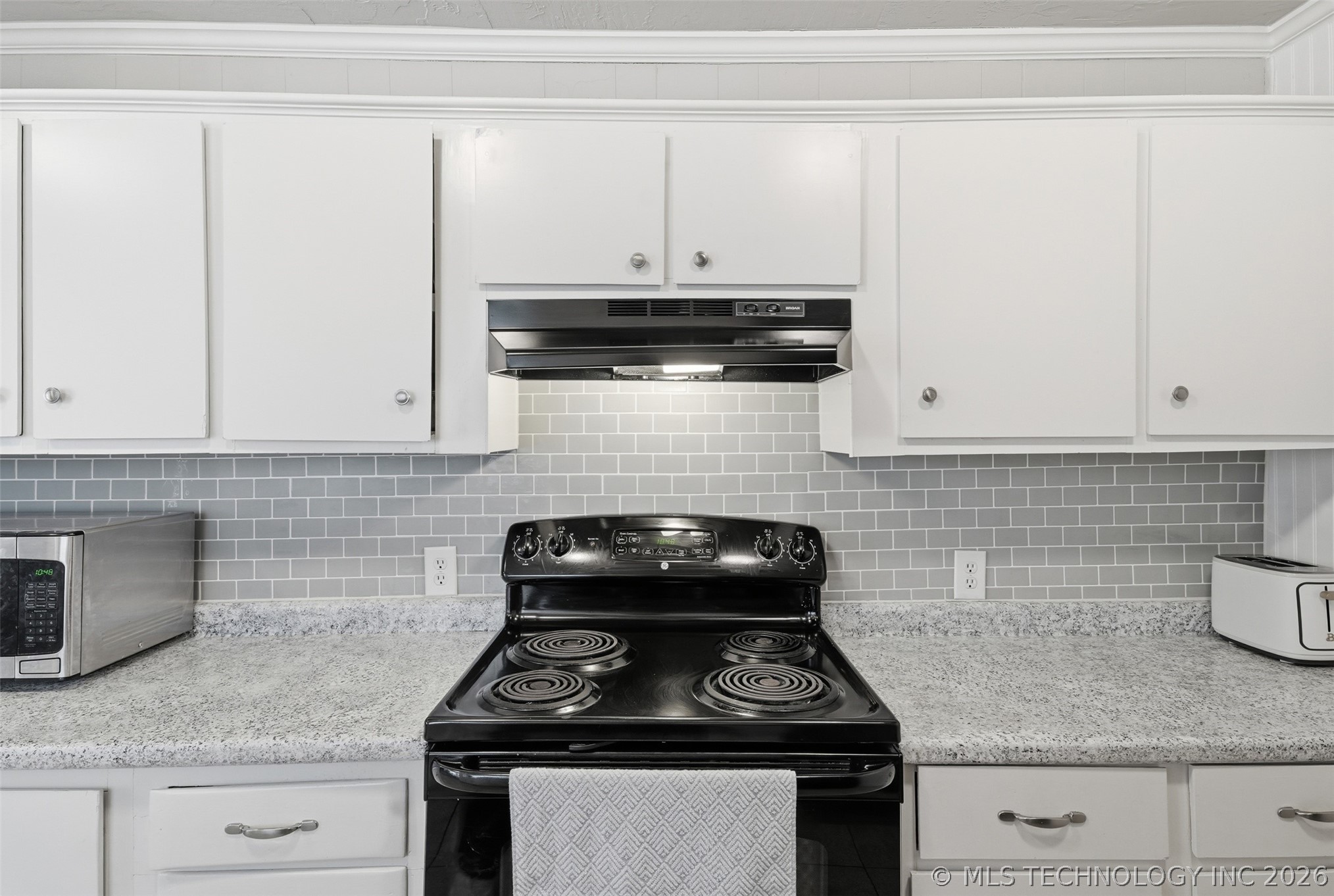 17995 S 4160 Road Property Photo 7