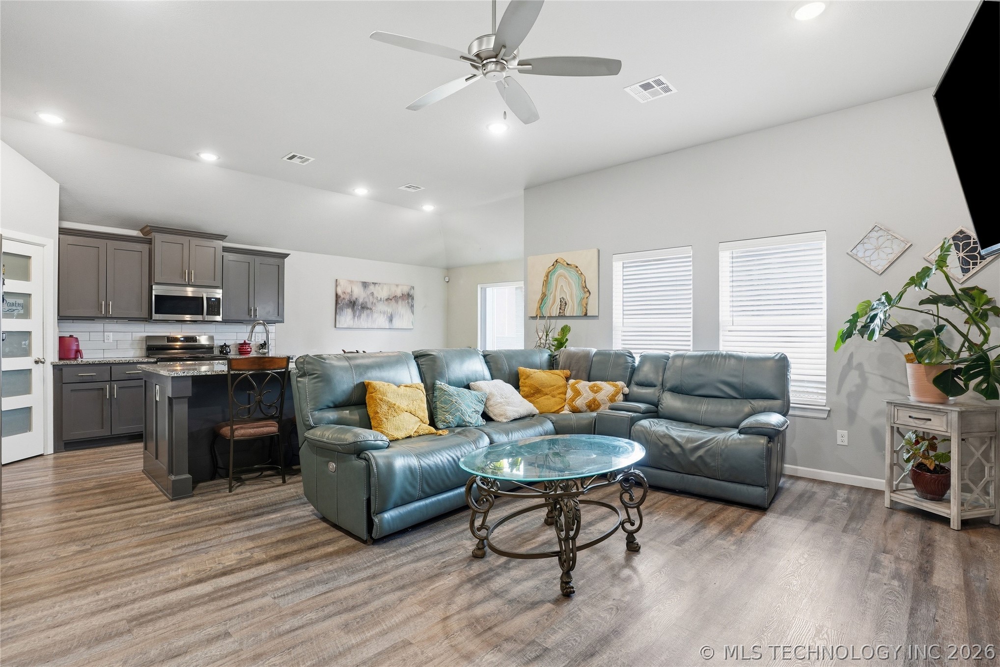 4915 E Galveston Place Property Photo 4