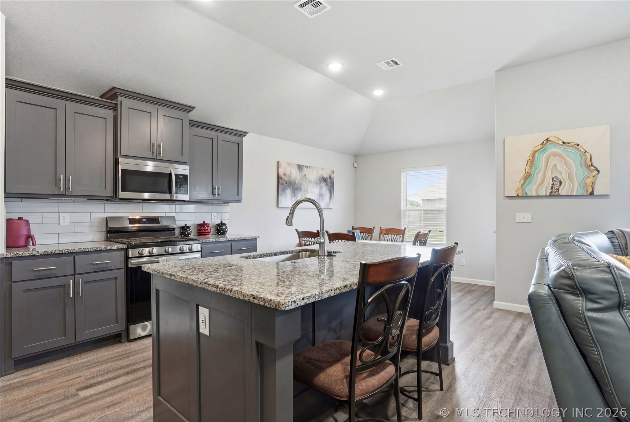 4915 E Galveston Place Property Photo 9