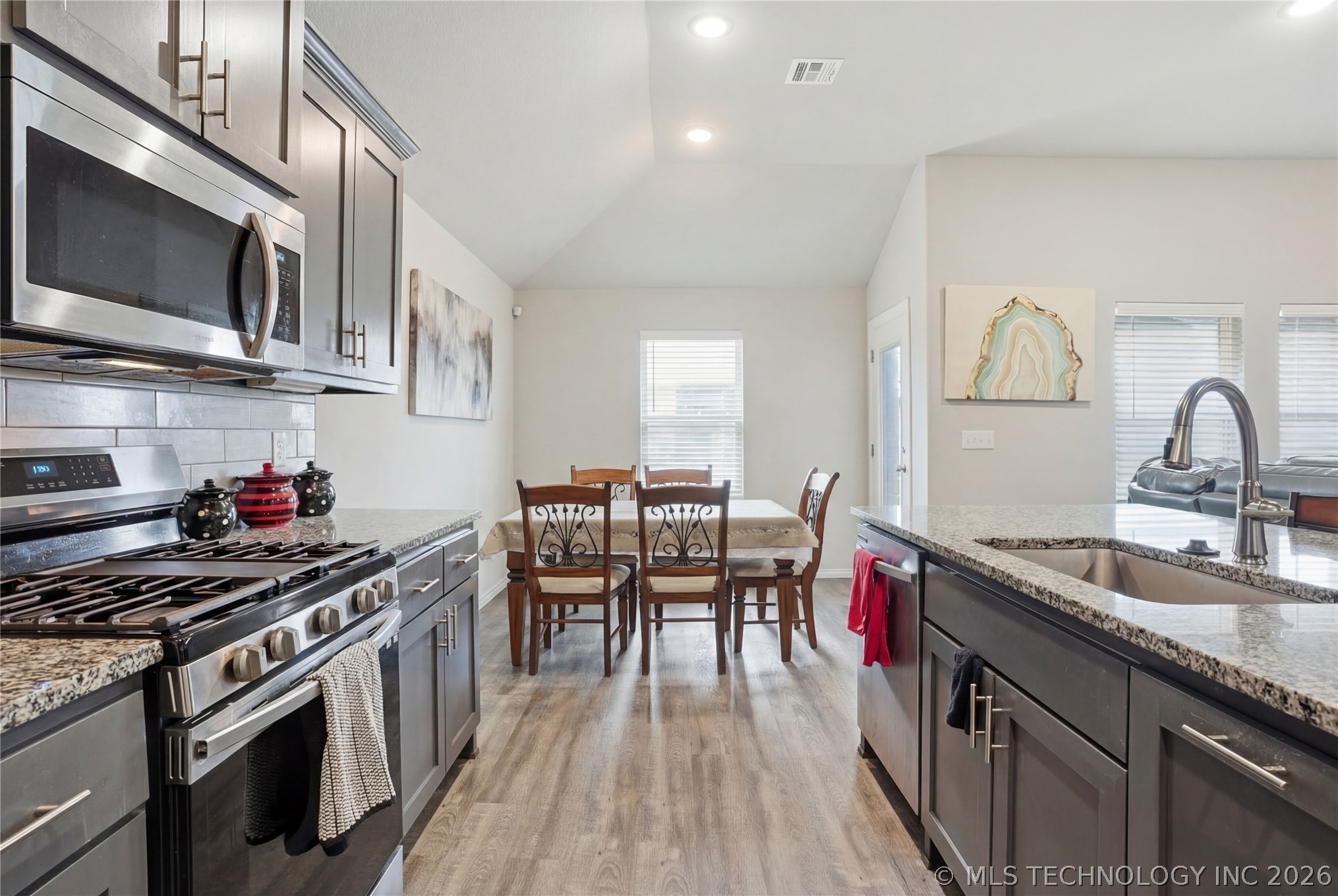 4915 E Galveston Place Property Photo 10