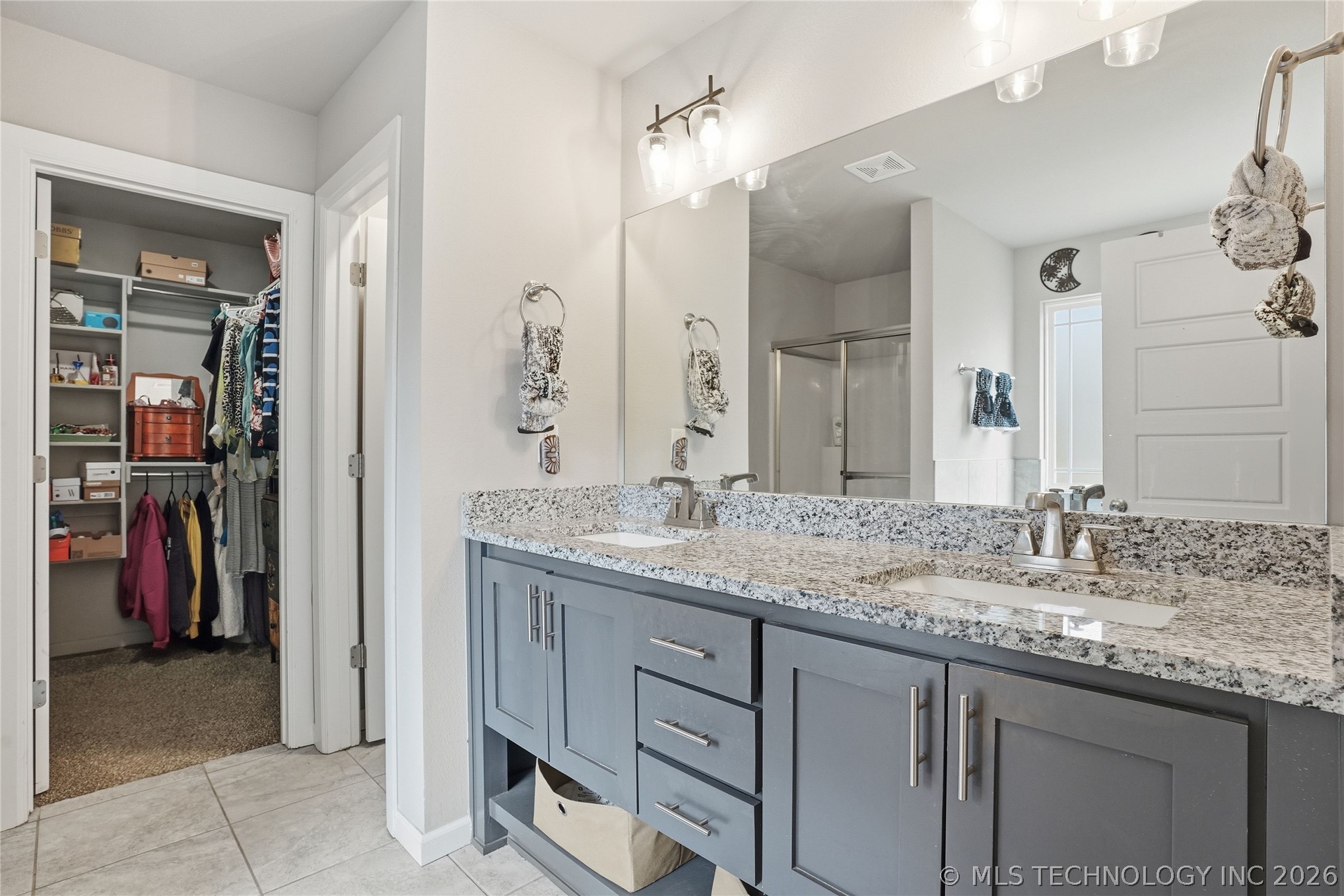 4915 E Galveston Place Property Photo 21