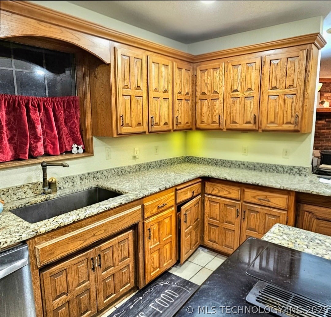 328 Hickory Drive Property Photo 6