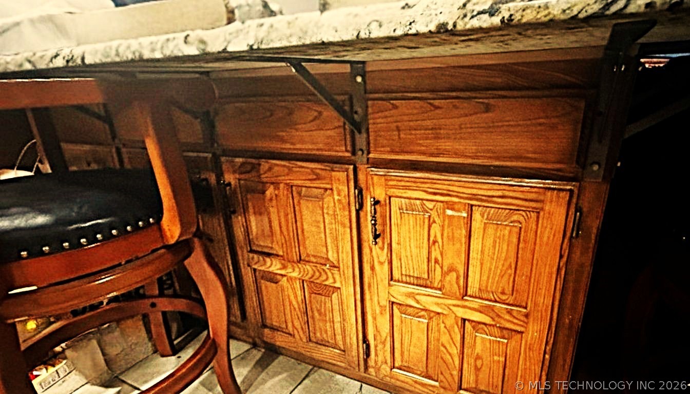 328 Hickory Drive Property Photo 8