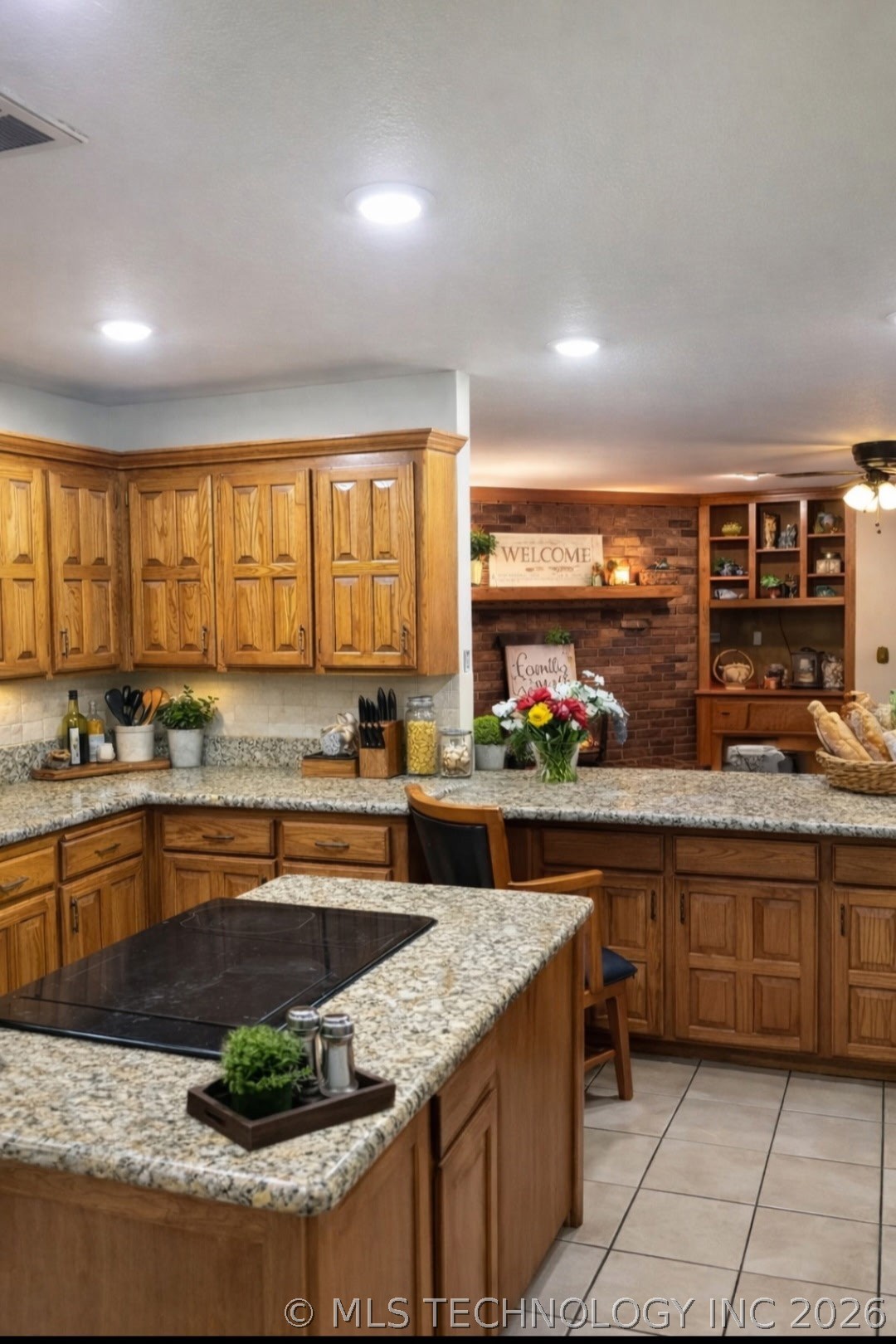 328 Hickory Drive Property Photo 9