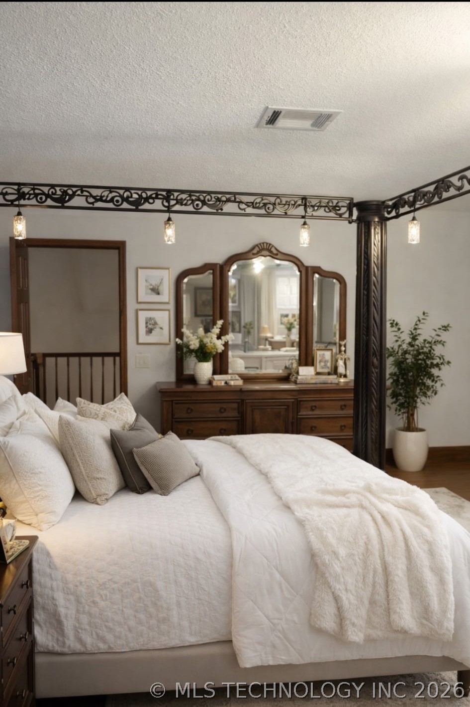 328 Hickory Drive Property Photo 34