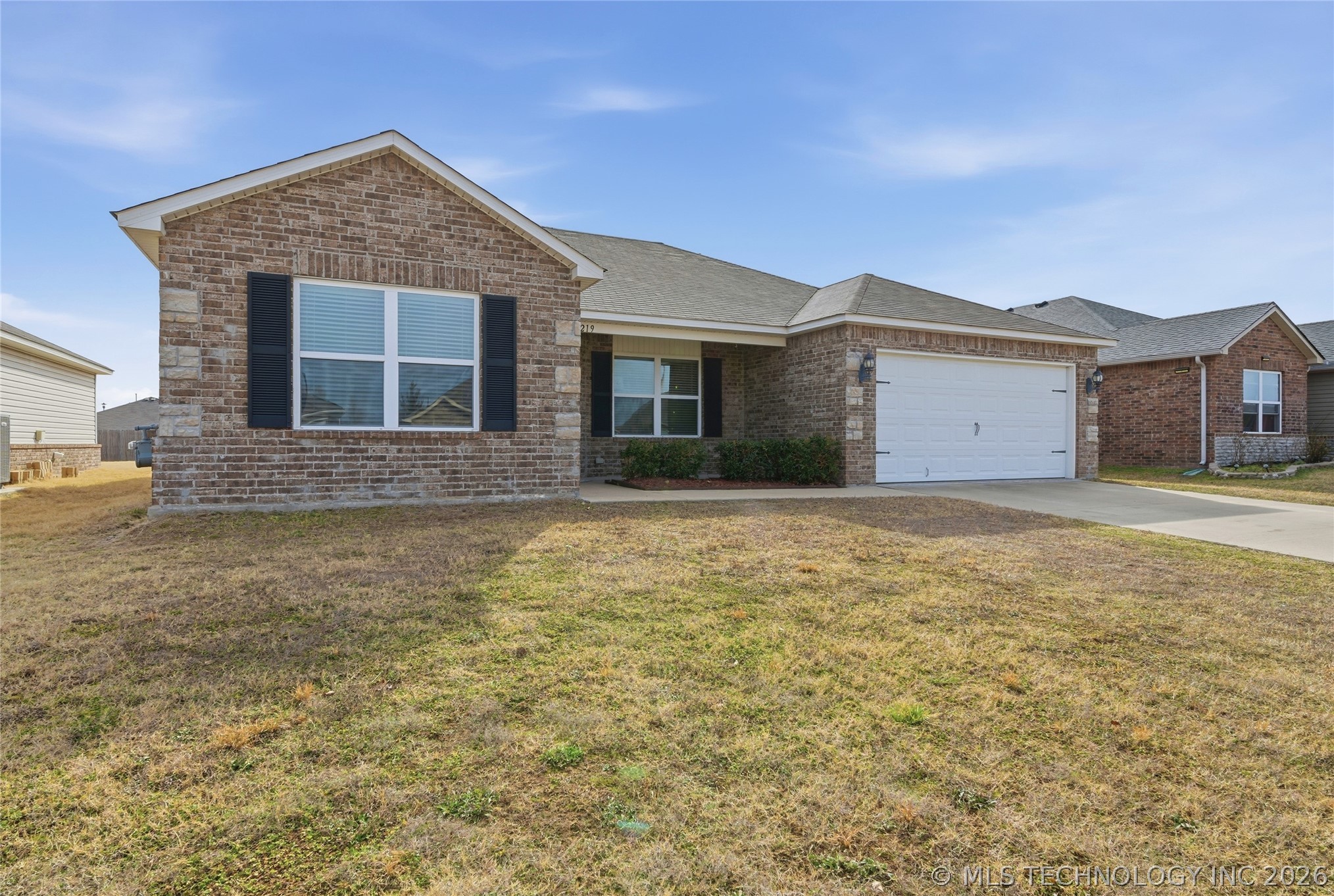 1219 E Quincy Street Property Photo 3