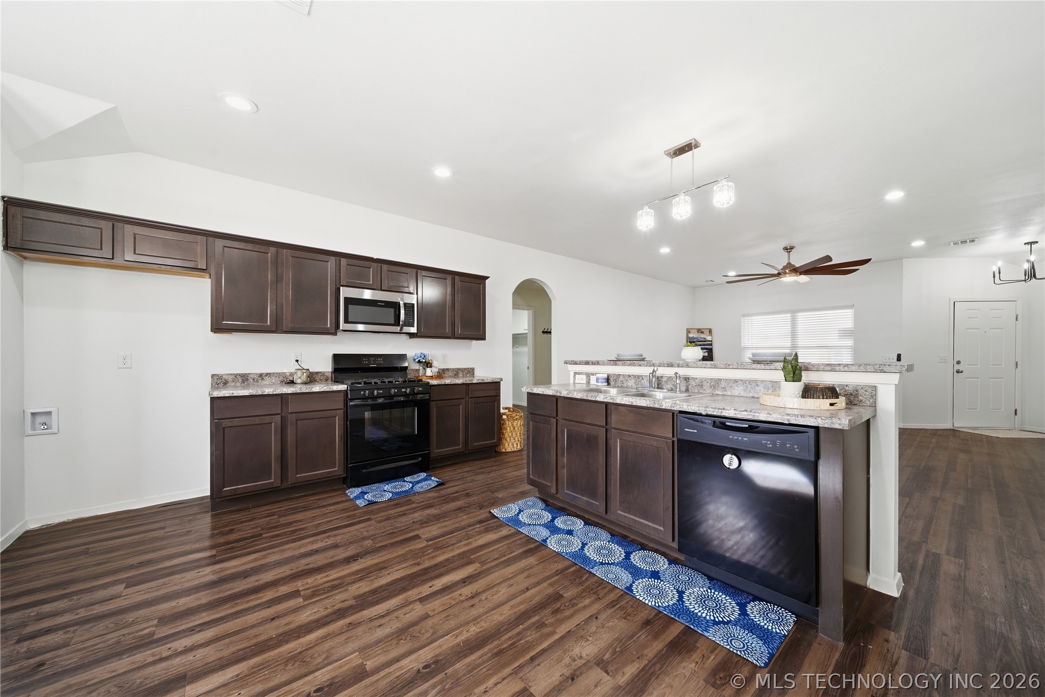 1219 E Quincy Street Property Photo 11