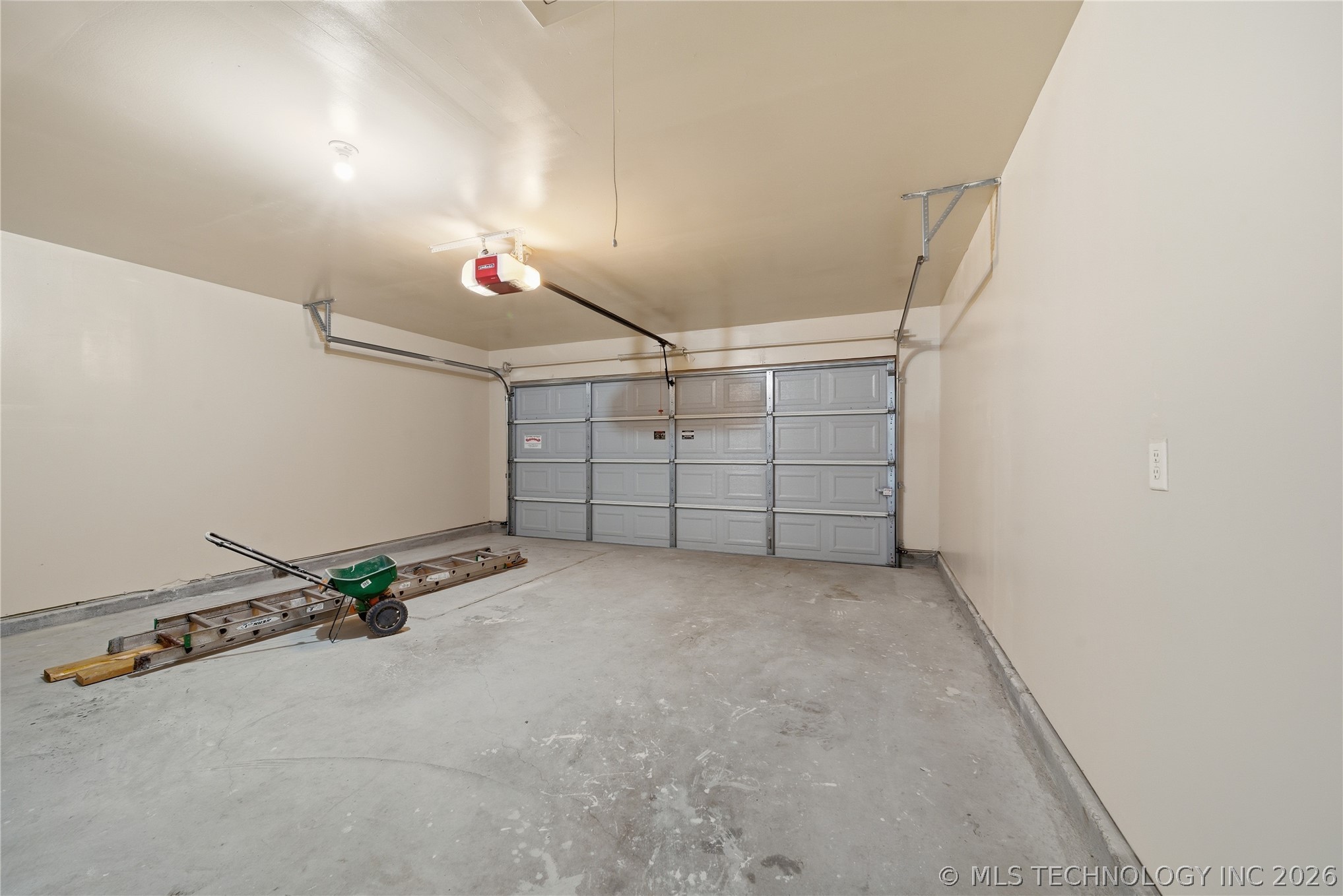 1219 E Quincy Street Property Photo 28