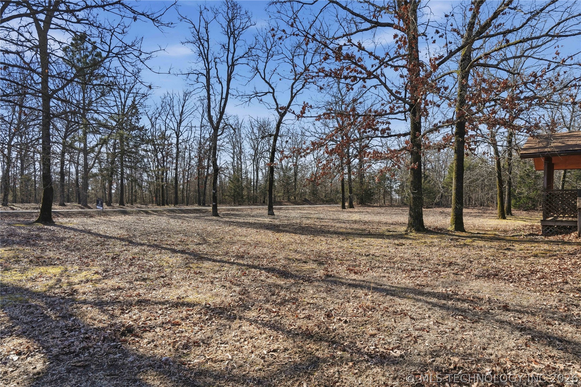 101163 S 4614 Property Photo 6