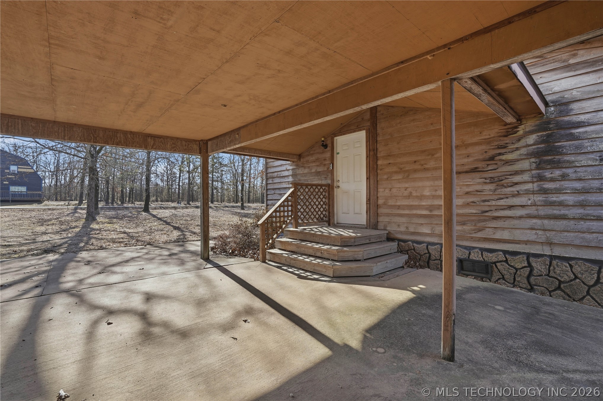 101163 S 4614 Property Photo 8